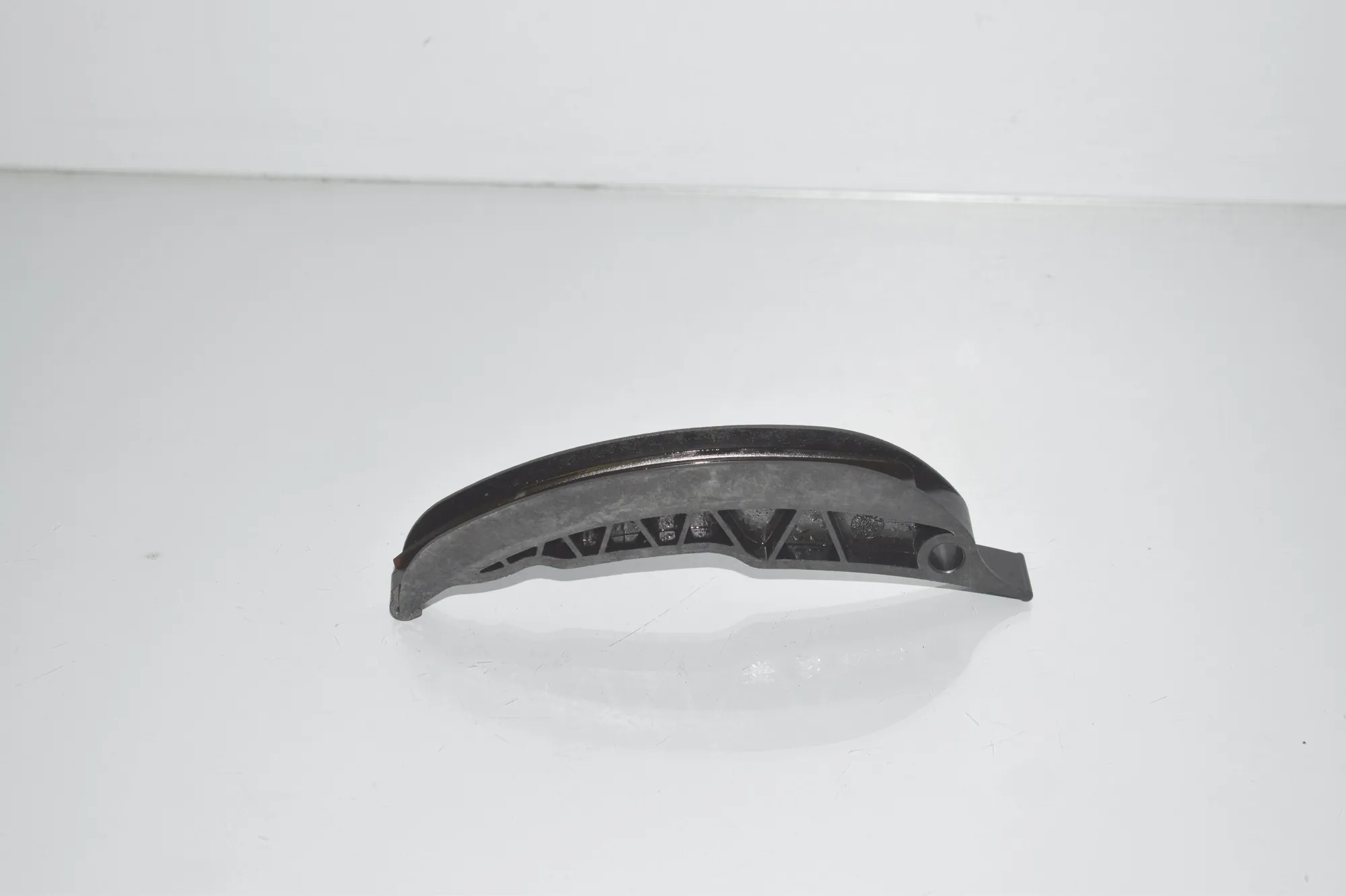 Timing Chain Tensioner Arm – OEM 2249626 · BMW 5 (E60) 530 d 2003 – 3