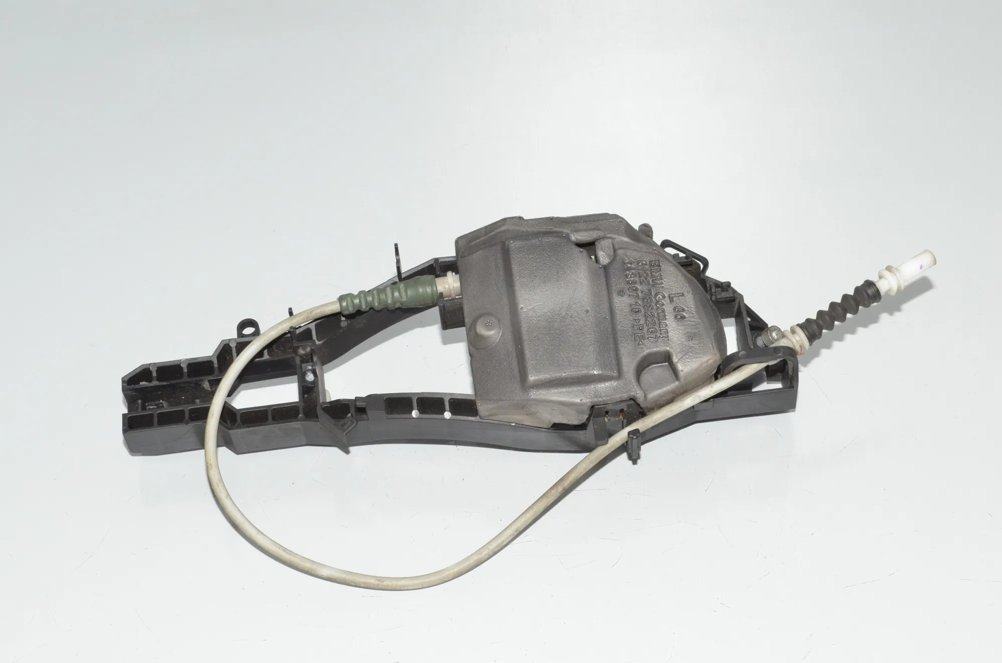 Rear Left Door Interior Handle Frame – OEM 7332267 · BMW 3 Touring (F31) 330 d xDrive 2013 – 3