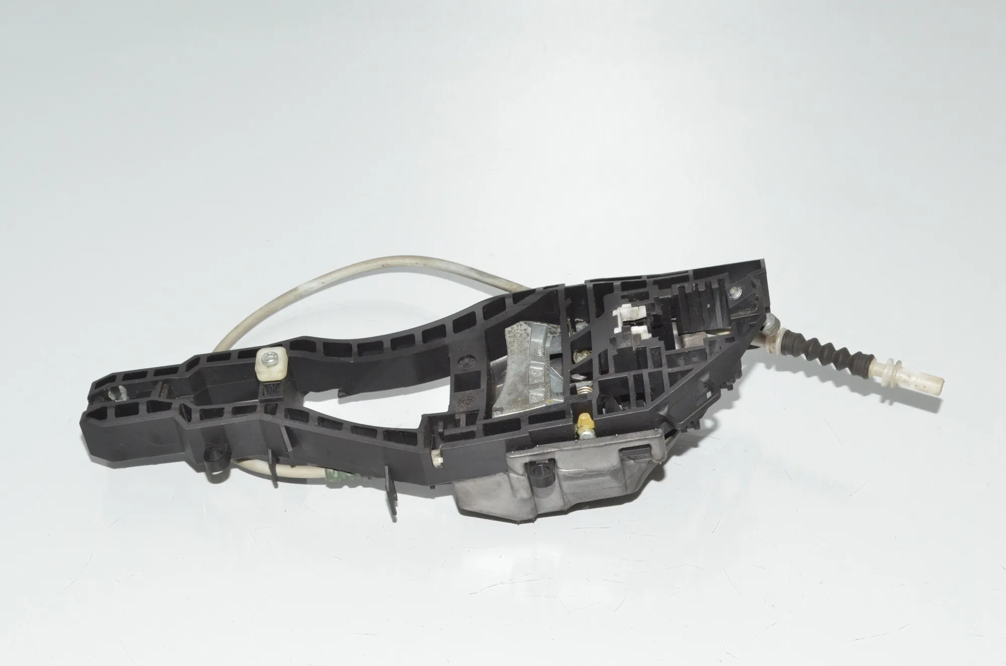 Rear Left Door Interior Handle Frame – OEM 7332267 · BMW 3 Touring (F31) 330 d xDrive 2013 – 2