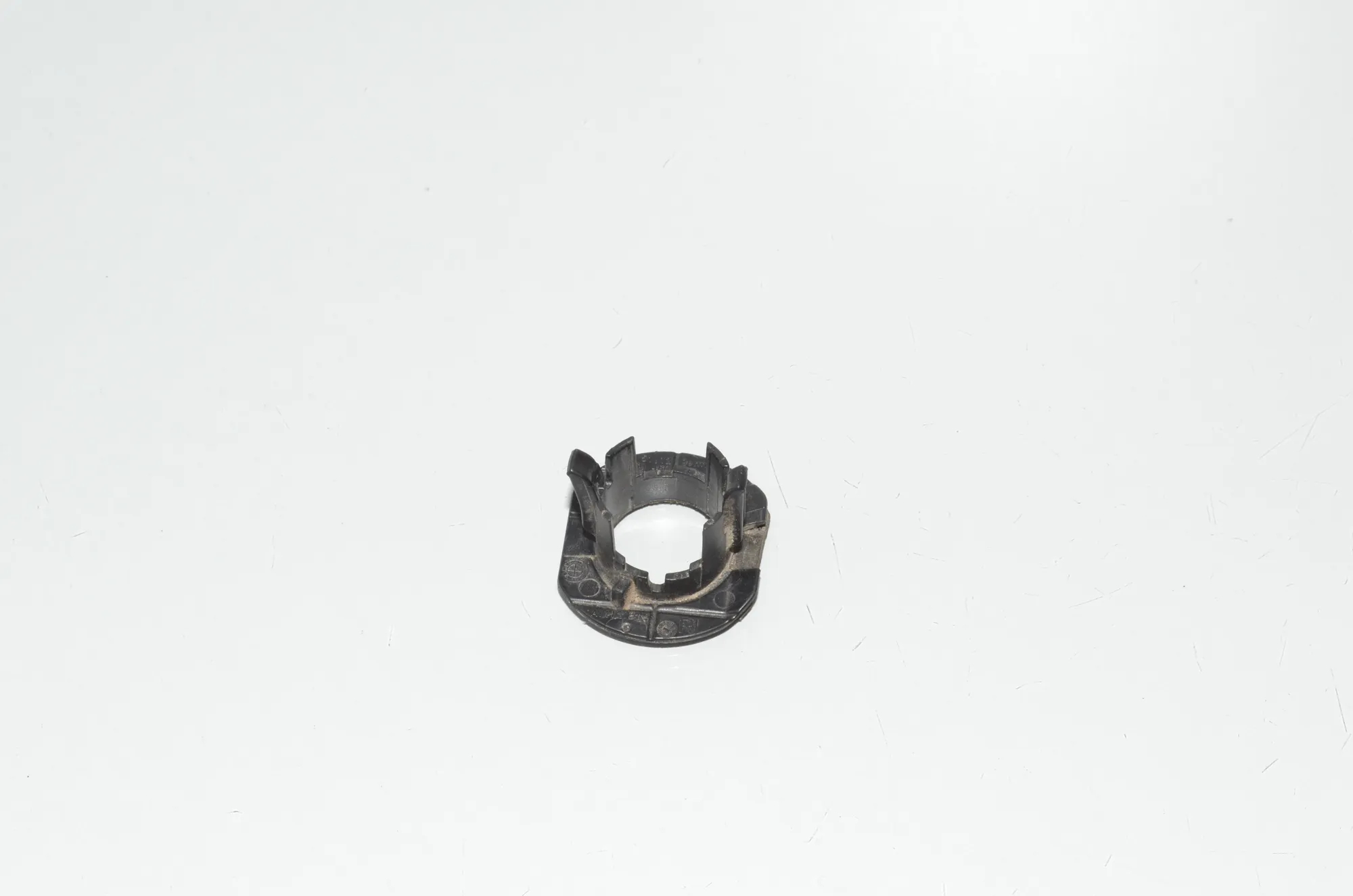 Parking Sensor Holder – OEM 7260460 · BMW 3 Touring (F31) 330 d xDrive 2013 – 3
