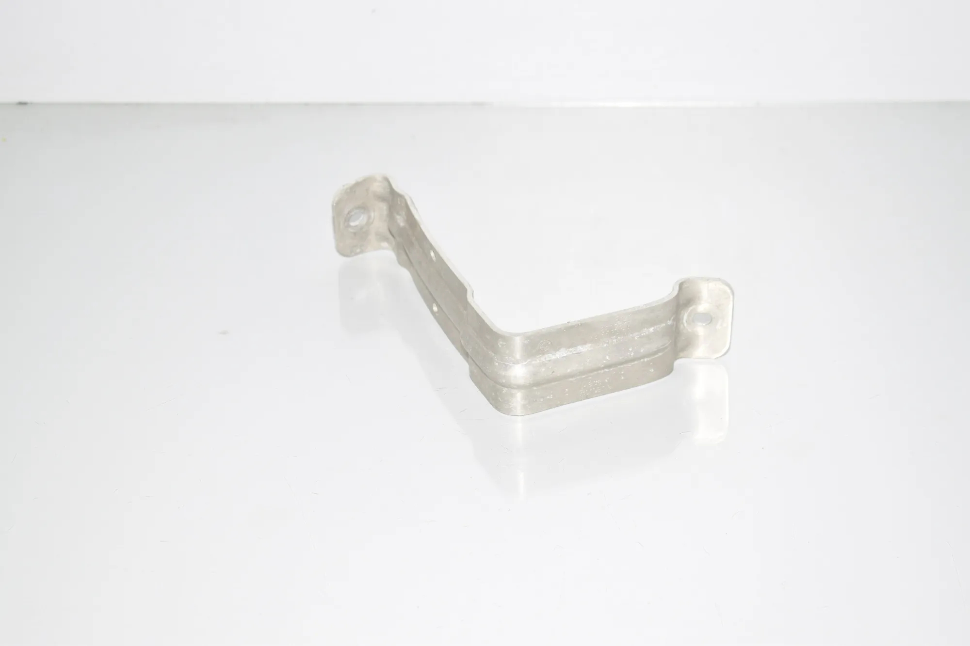 Battery Holder – OEM 8602817 · BMW i3 (I01) Hybrid 2016 – 2