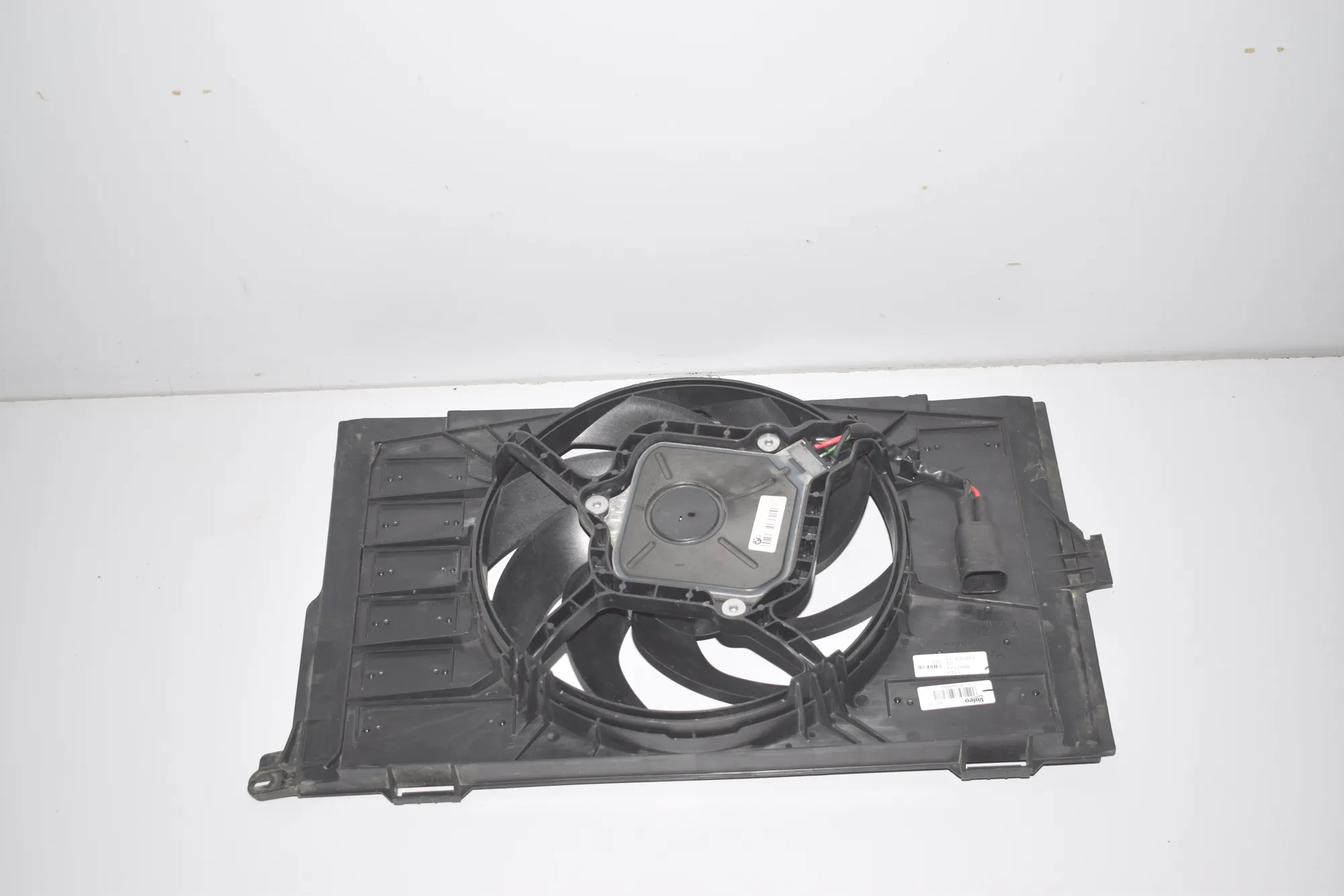 A/C Air Condition Fan – OEM 8641948 · BMW i3 (I01) Hybrid 2016 – 3