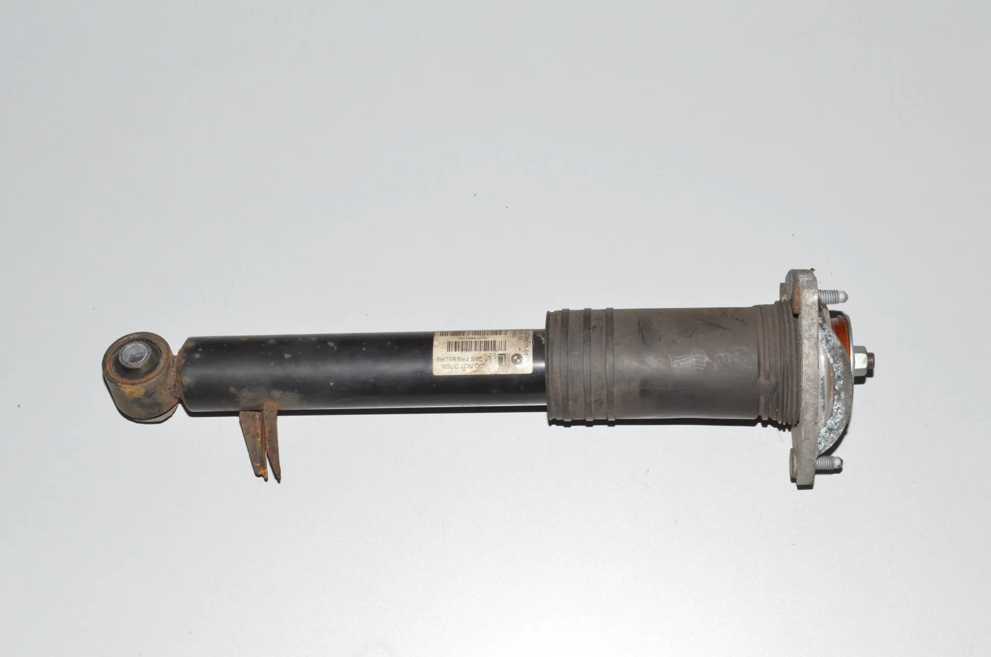 Rear Left Shock Absorber – OEM 6788511 · BMW X6 (E71, E72) xDrive 50 i 2009 – 4