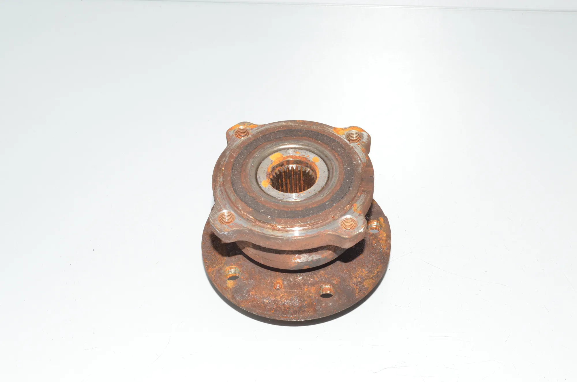 Rear Left Wheel Bearing – OEM 6776205 · BMW X6 (E71, E72) xDrive 50 i 2009 – 3