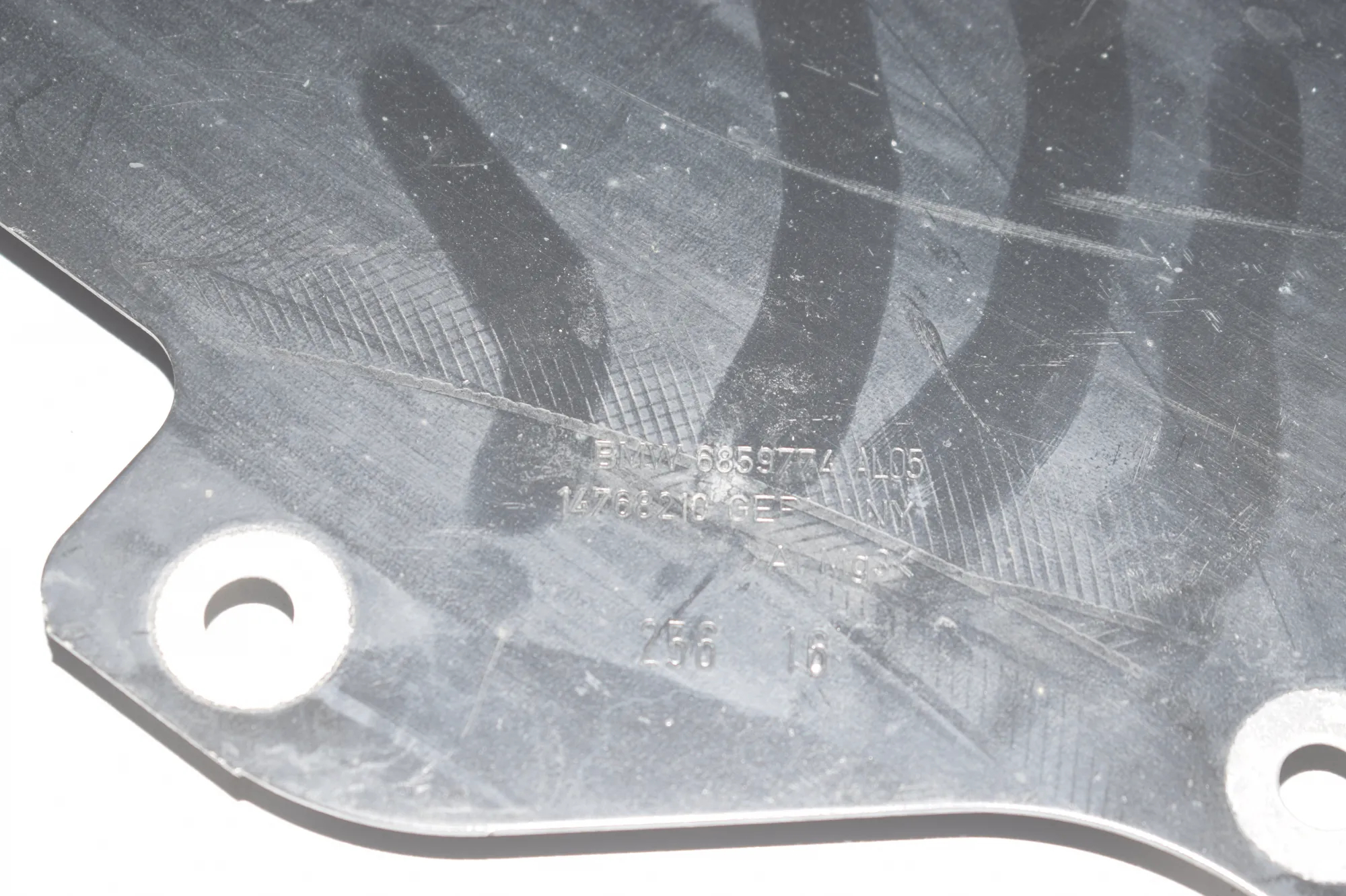 Other Underbody Cover – OEM 6859774 · BMW i3 (I01) Hybrid 2016 – 5
