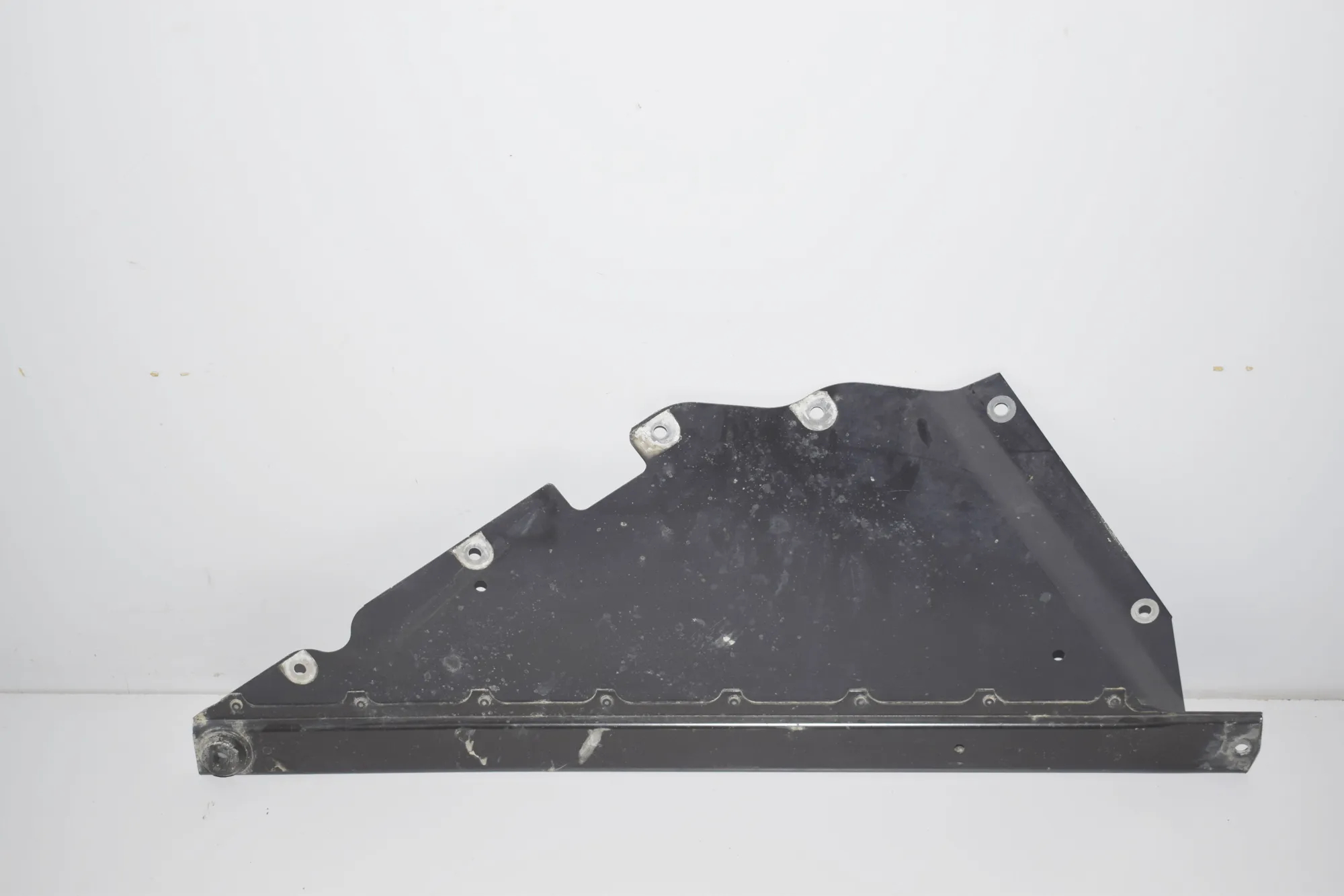 Other Underbody Cover – OEM 6859774 · BMW i3 (I01) Hybrid 2016 – 2