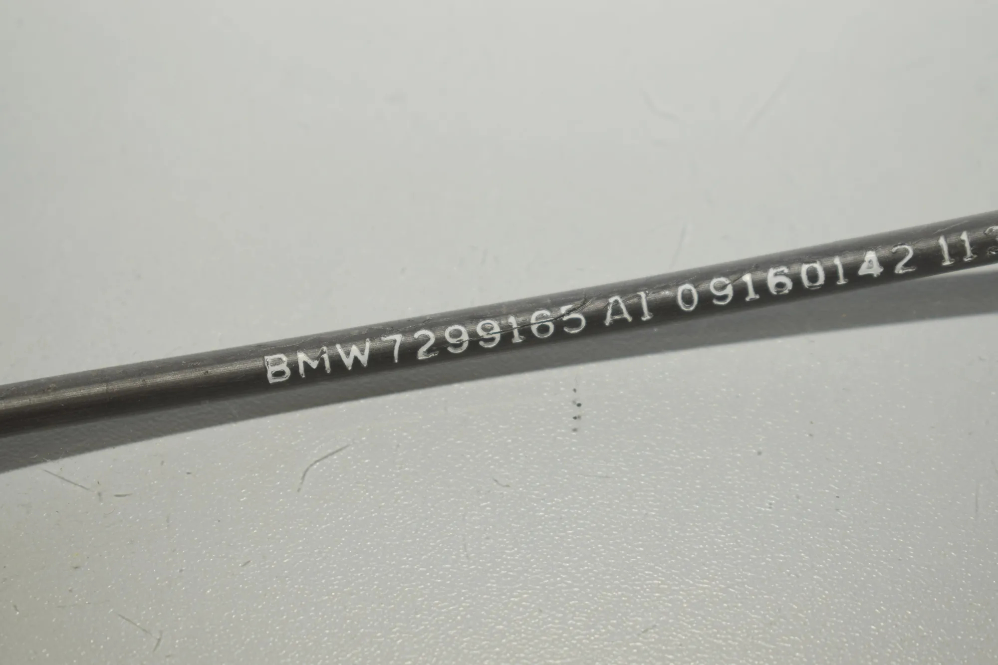 Bonnet Lock Cable – OEM 7299165 · BMW i3 (I01) Hybrid 2016 – 5