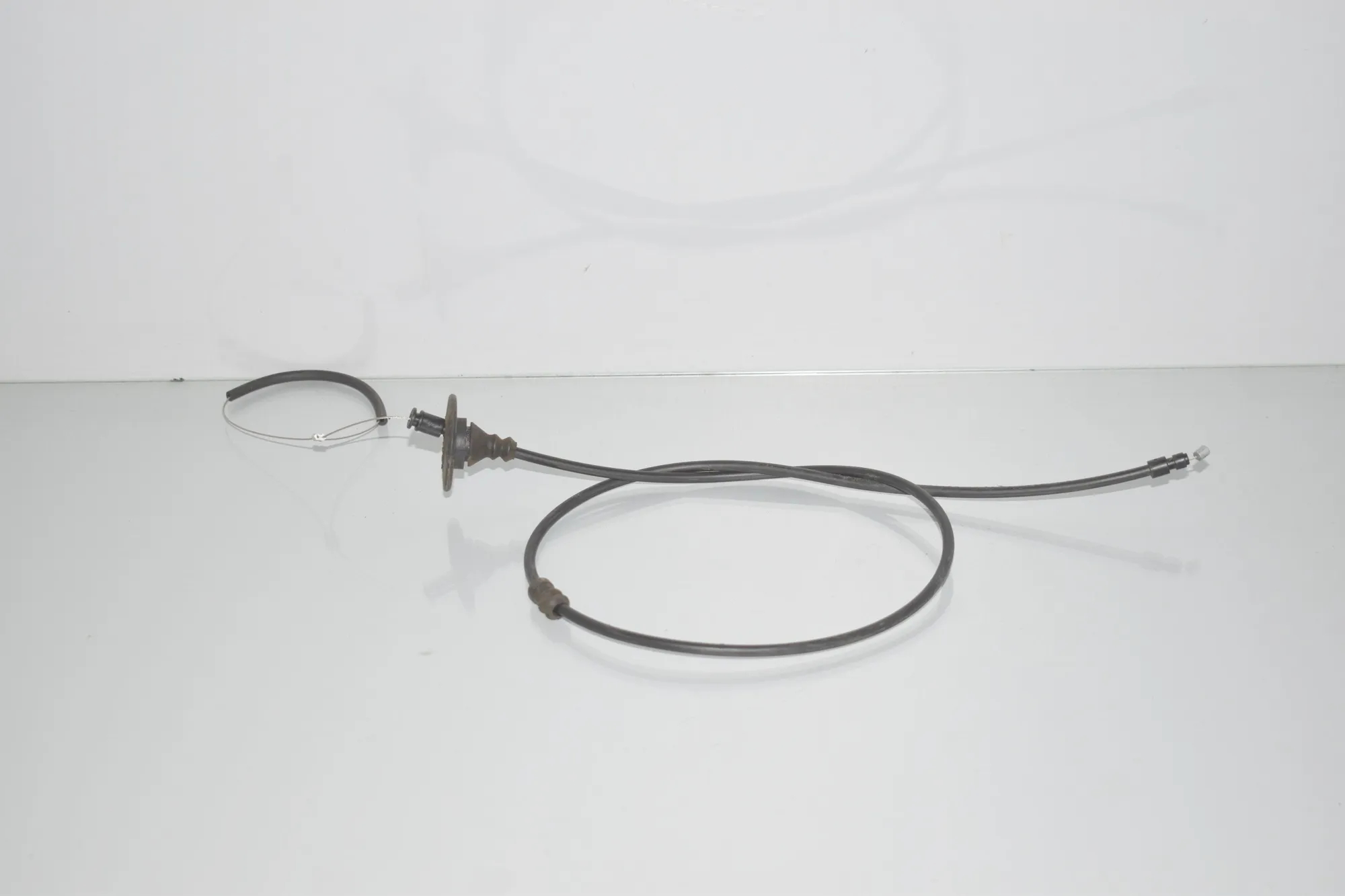 Bonnet Lock Cable – OEM 7299165 · BMW i3 (I01) Hybrid 2016