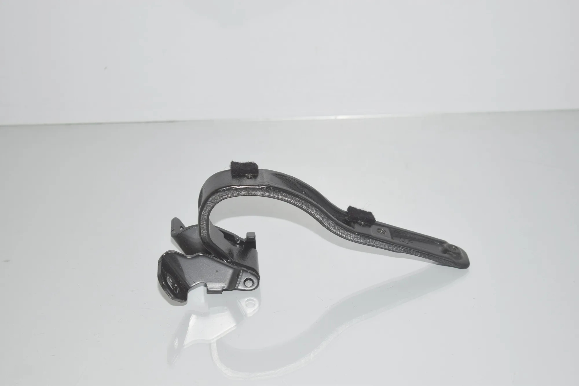 Right Side Bootlid Hinge – OEM 7296774 · BMW i3 (I01) Hybrid 2016 – 3