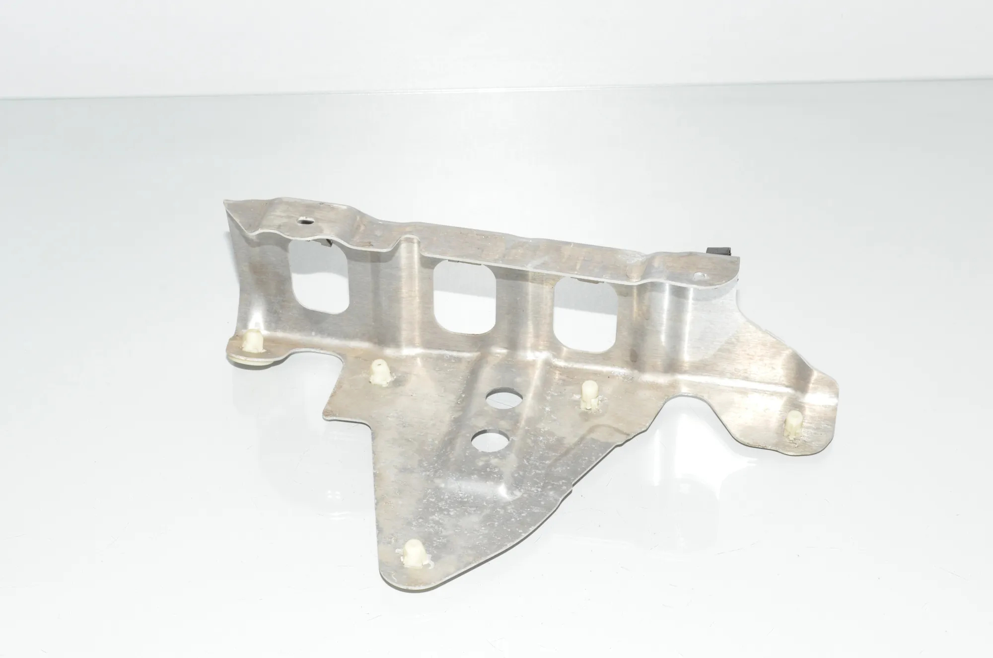 Bracket – OEM 7428400 · BMW X7 (G07) (2019 - -) xDrive 30 d 2019
