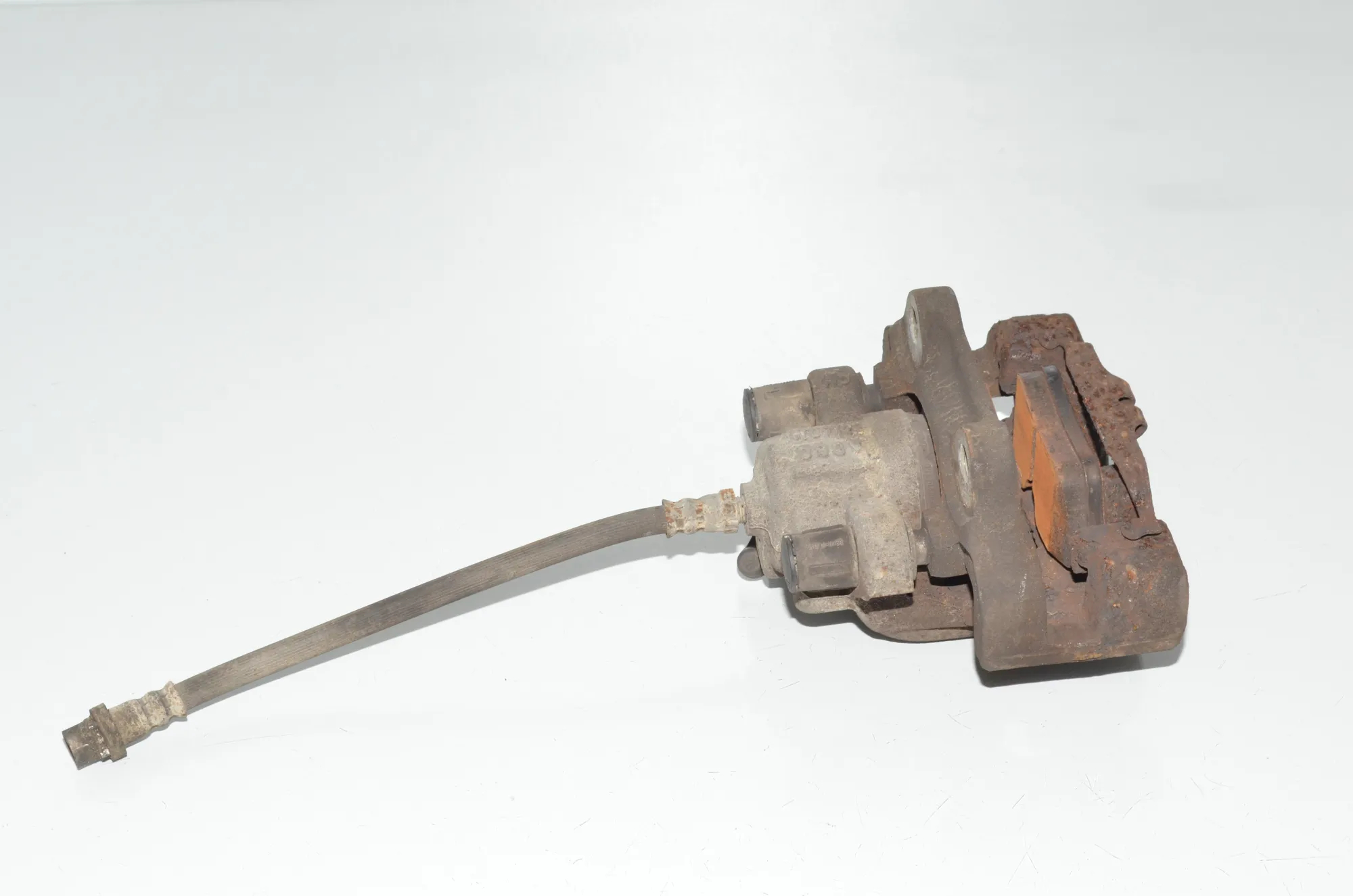 Rear Right Brake Caliper – OEM 6850852 · BMW 1 (F20) 120 d xDrive 2017 – 3