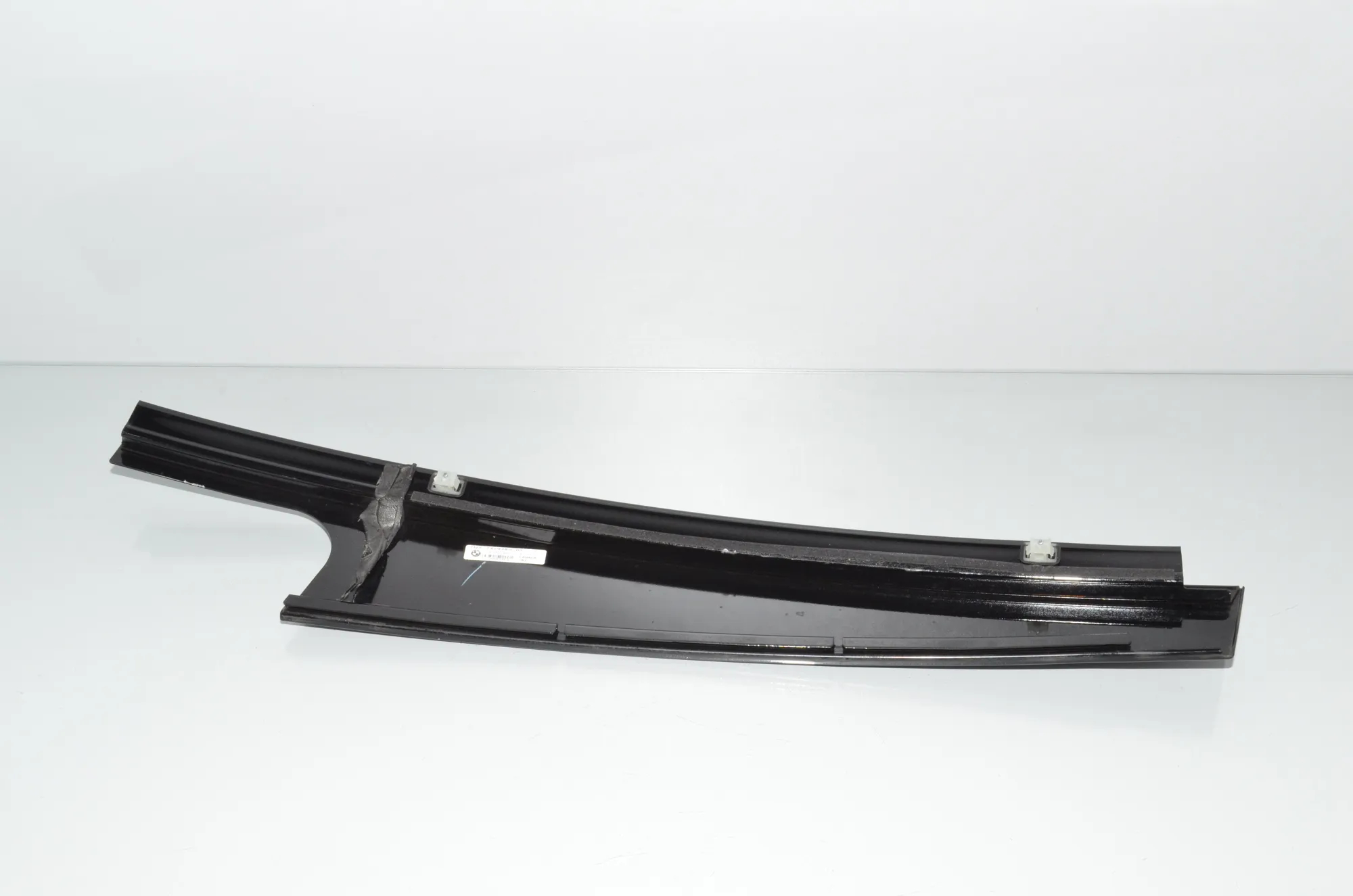 Rear Left Pillar Trim – OEM 7429389 · BMW X7 (G07) (2019 - -) xDrive 30 d 2019 – 4