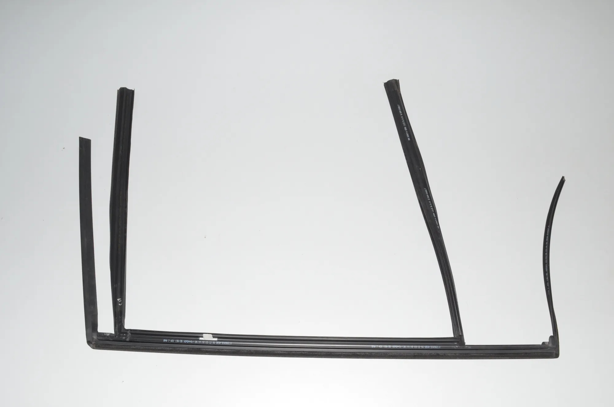 Rear Left Door Seal Rubber – OEM 7431135 · BMW X7 (G07) (2019 - -) xDrive 30 d 2019 – 6