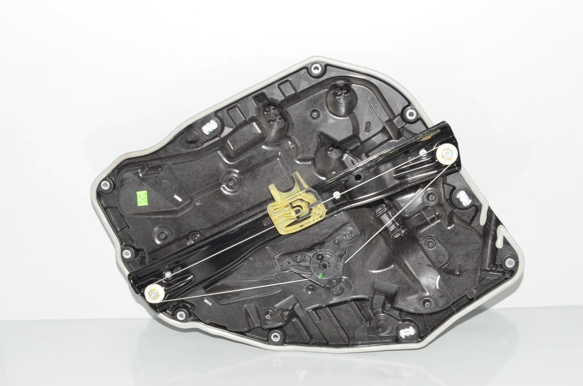 Rear Left Door Window Regulator – OEM 9479295 · BMW X7 (G07) (2019 - -) xDrive 30 d 2019 – 2
