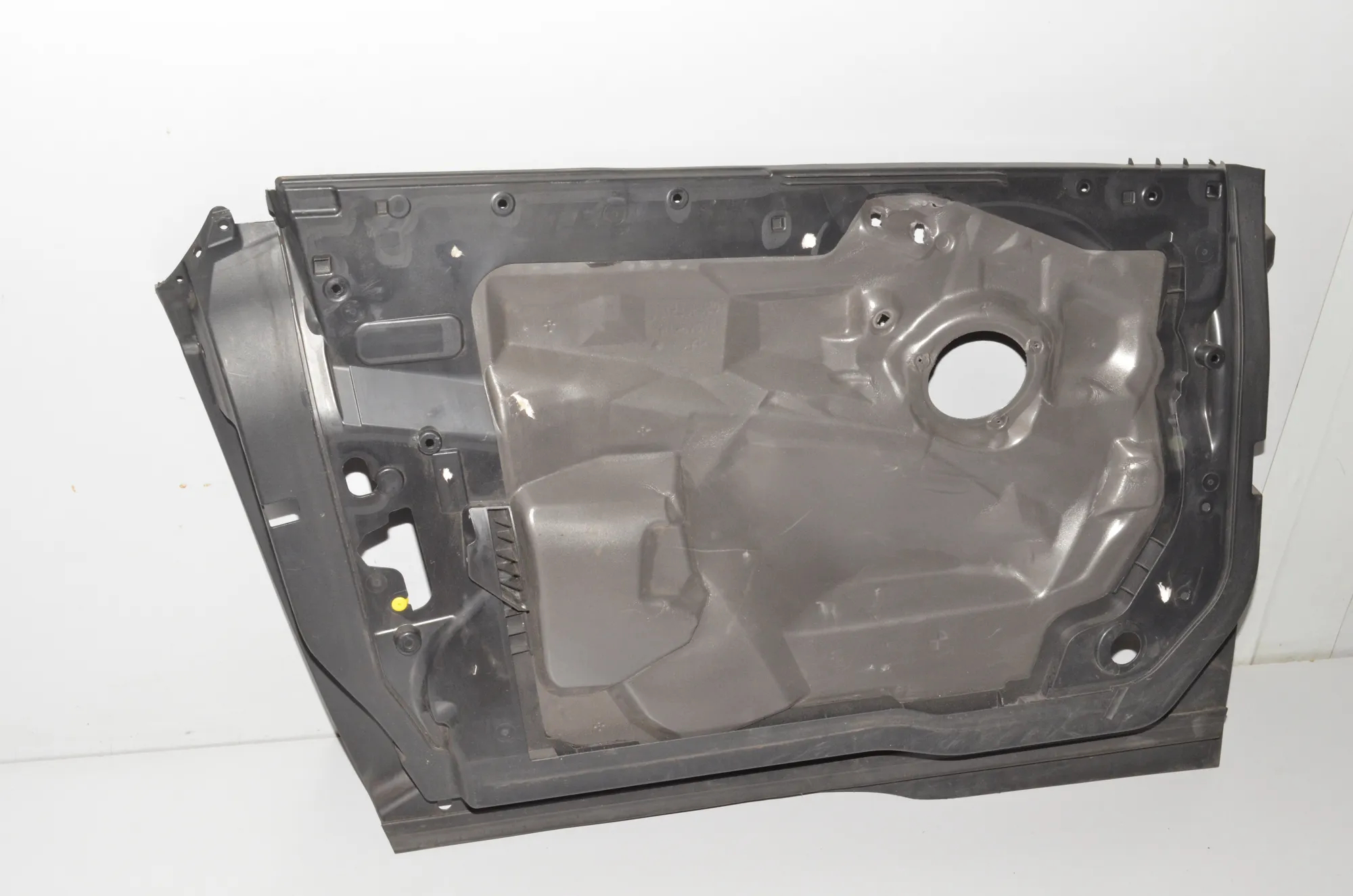 Front Left Door Panel – OEM 7303637 · BMW i3 (I01) Electric 2021 – 3