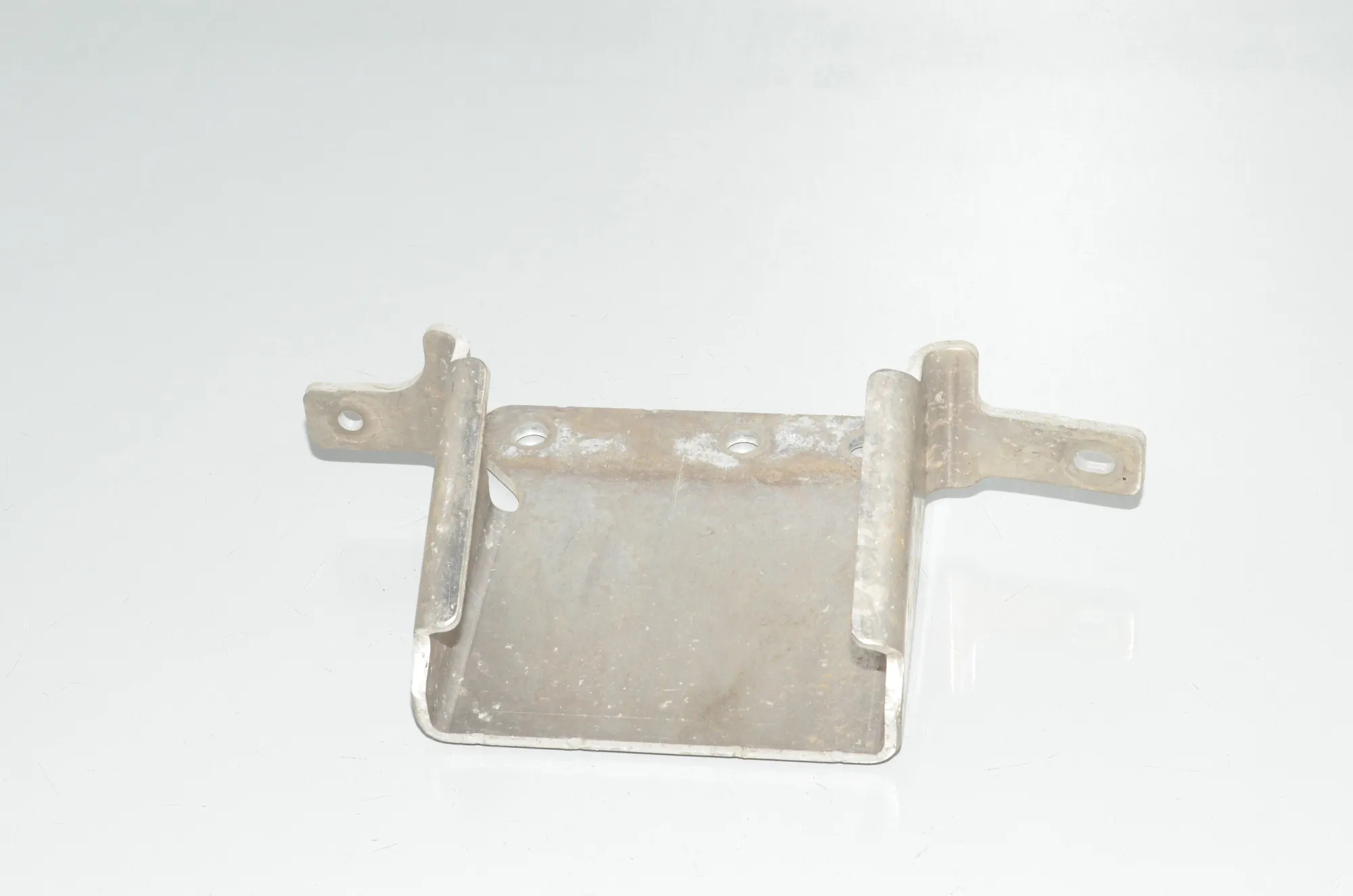 Bracket – OEM 6866329 · BMW i3 (I01) Hybrid 2016 – 4
