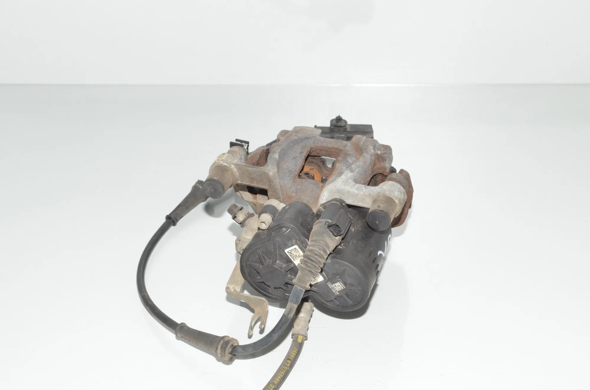 Rear Left Brake Caliper – OEM 6853857 · BMW i3 (I01) Hybrid 2016 – 3