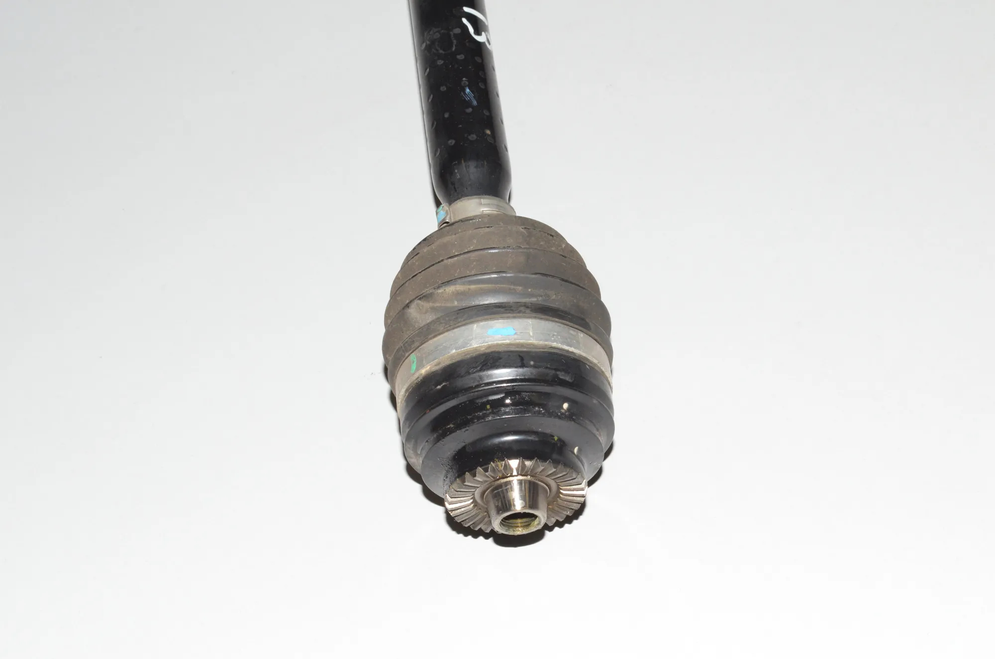 Rear Right Driveshaft – OEM 7641212 · BMW i3 (I01) Hybrid 2016 – 4