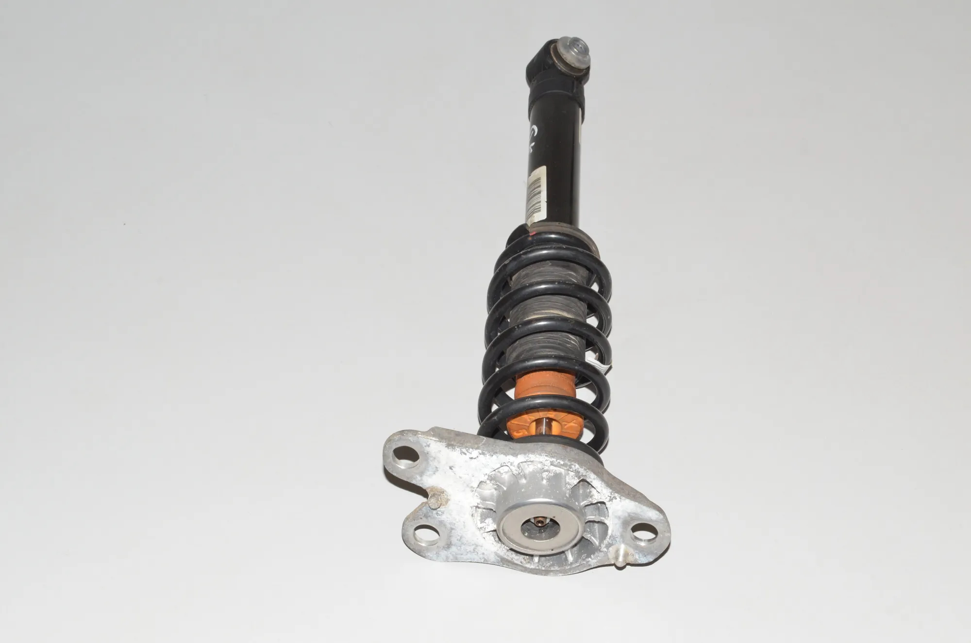 Rear Left Shock Absorber – OEM 6852227 · BMW i3 (I01) Hybrid 2016 – 2