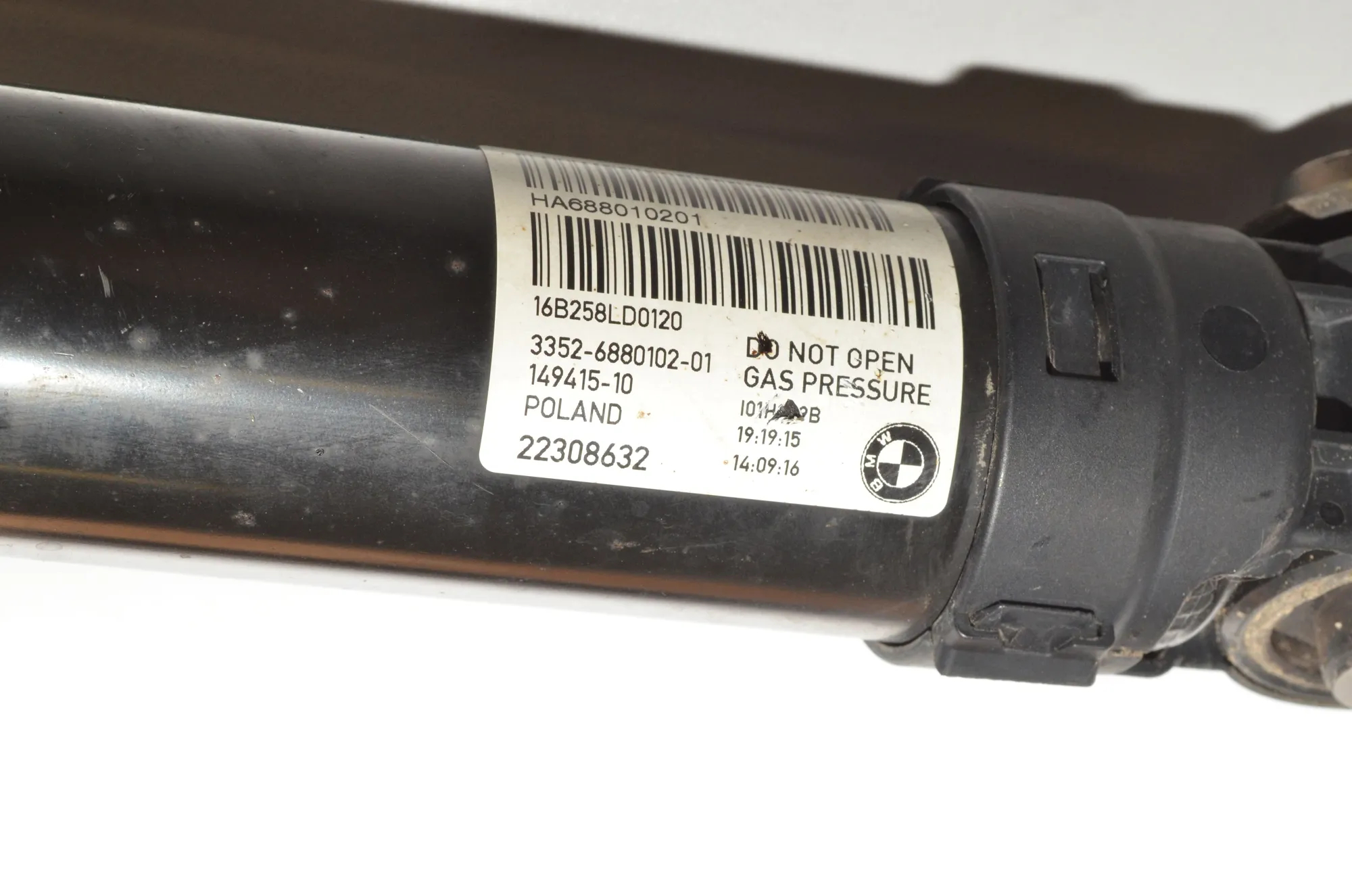 Rear Left Shock Absorber – OEM 6852227 · BMW i3 (I01) Hybrid 2016 – 7