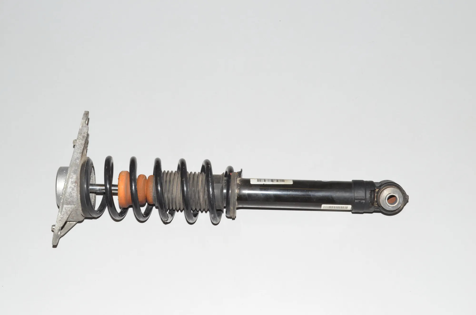 Rear Left Shock Absorber – OEM 6852227 · BMW i3 (I01) Hybrid 2016