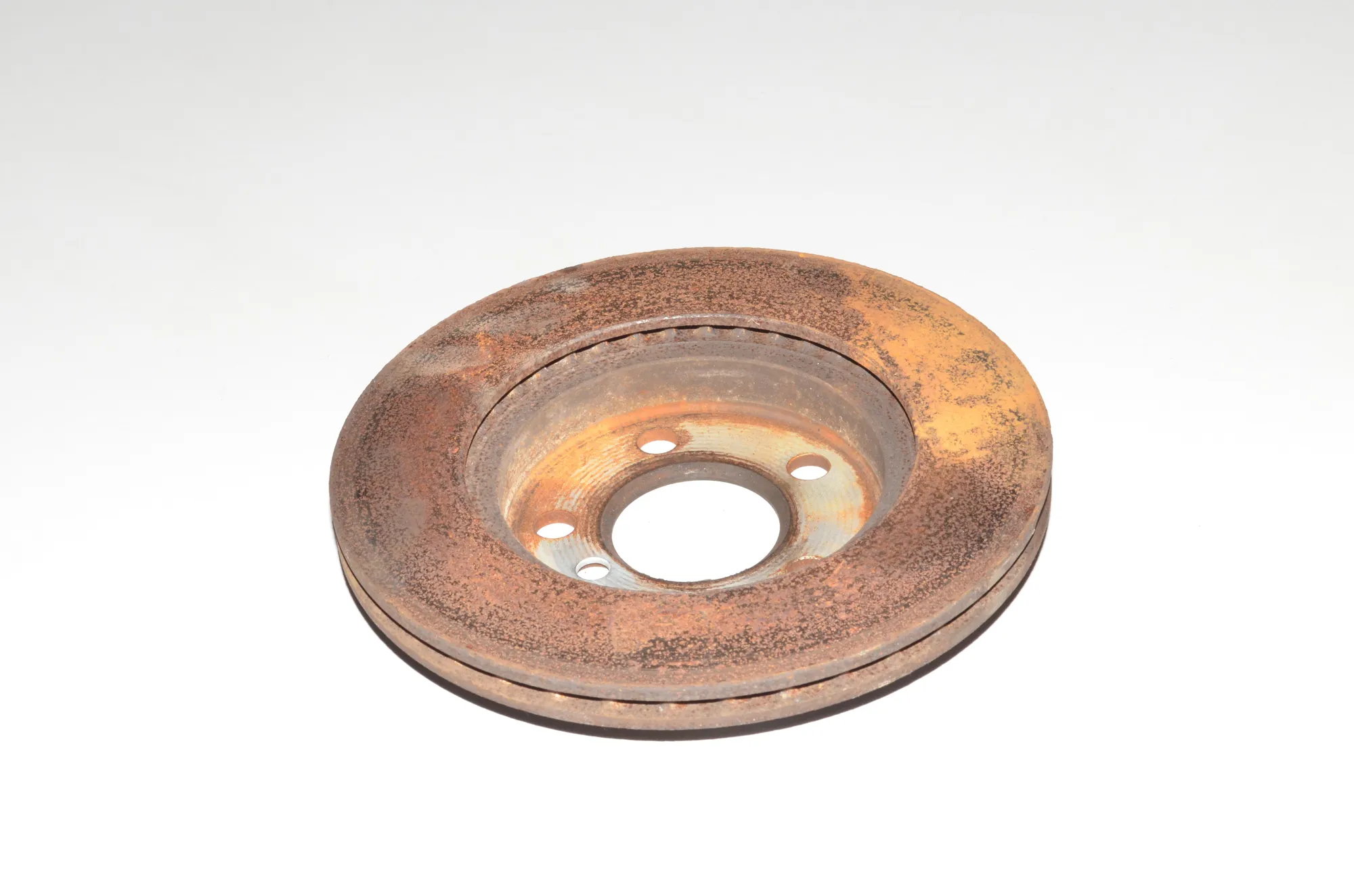 Front Left Brake Disc – OEM 6866293 · BMW i3 (I01) Hybrid 2016 – 4