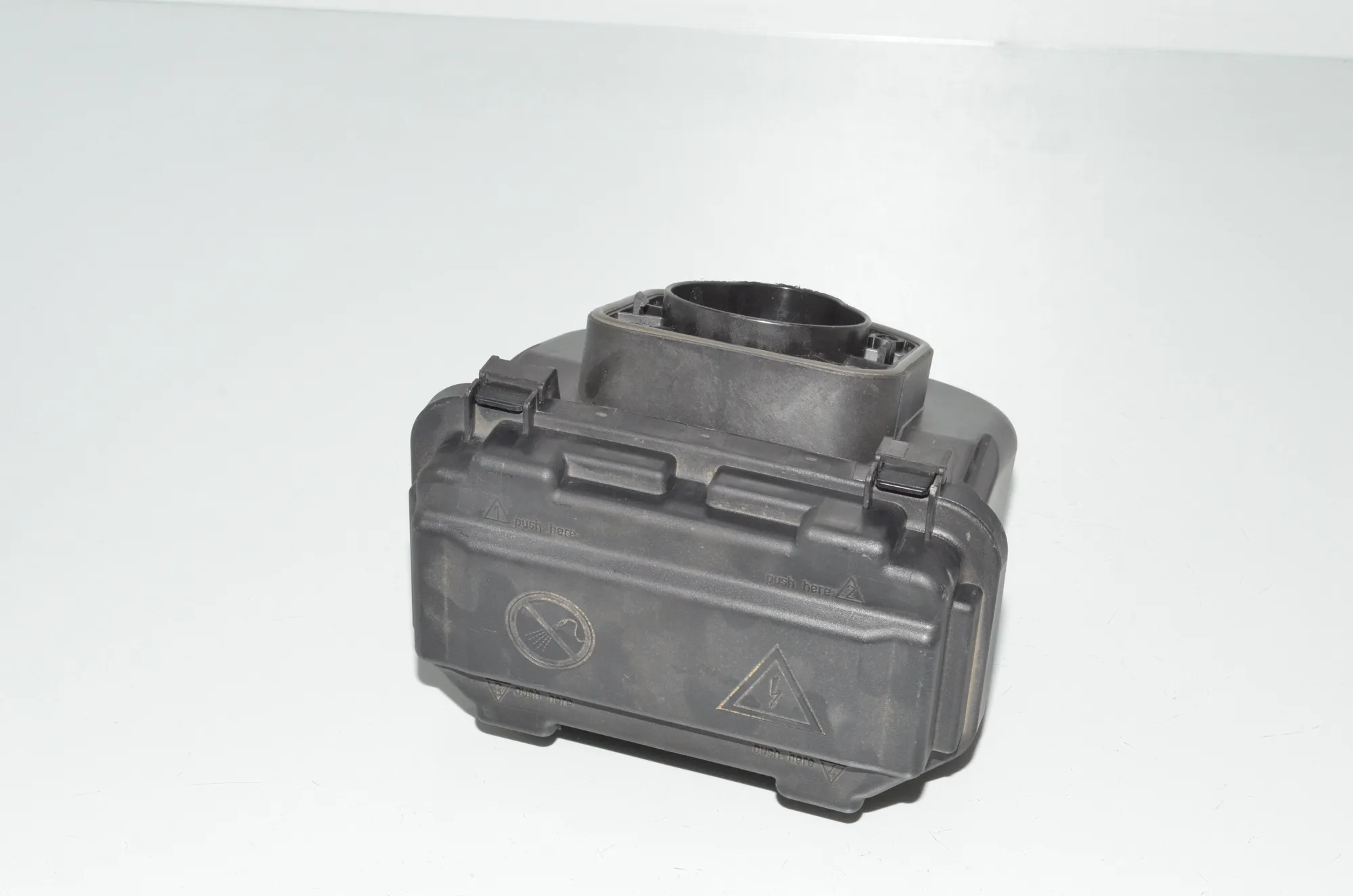 Fuse Box – OEM 9224872 · BMW 3 (F30, F80) 320 i Efficient Dynamics 2014