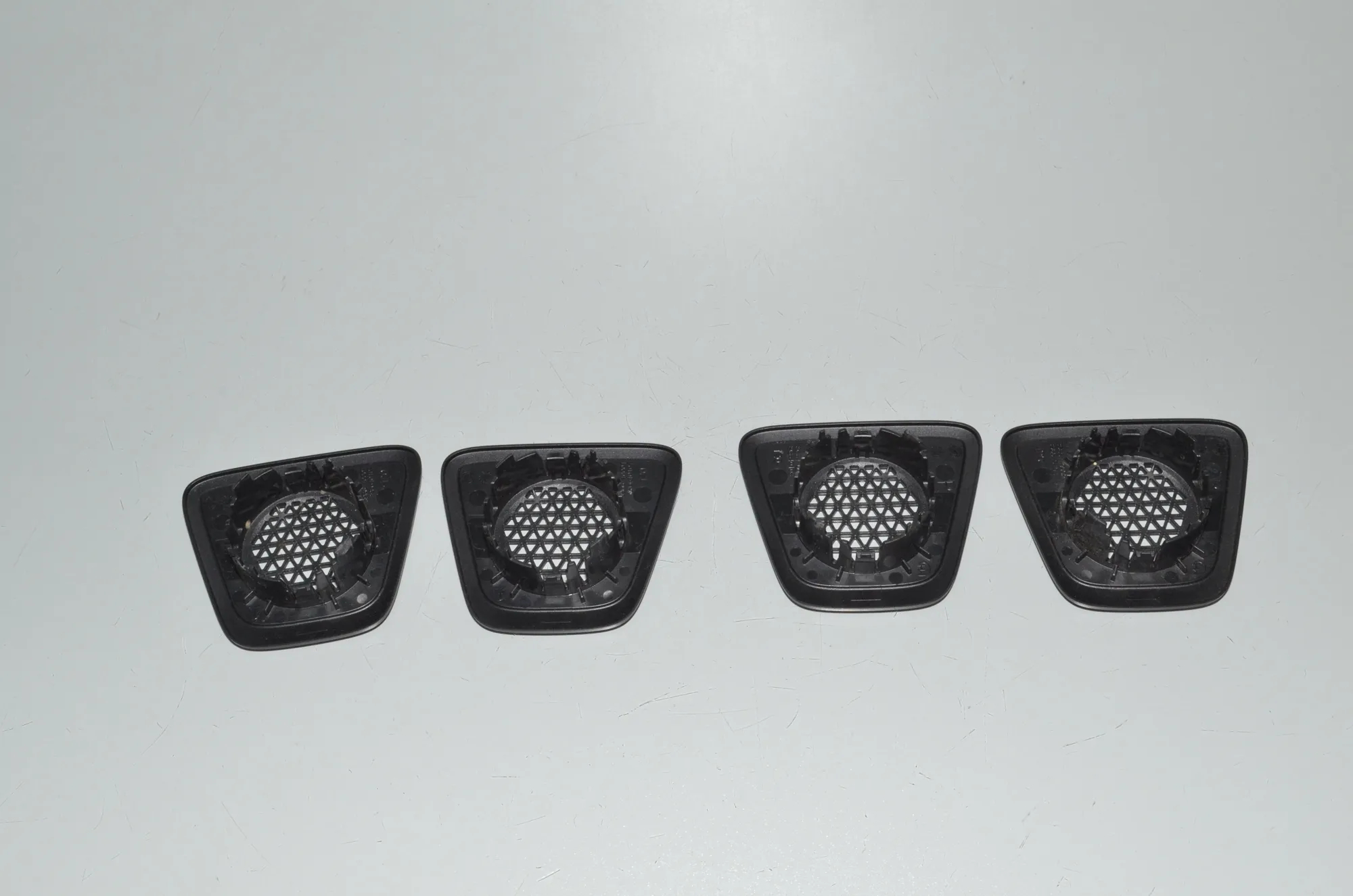 Loudspeaker Cover – OEM 5A01077 · BMW iX (I20) BMW iX (I20) xDrive50 2021 – 4