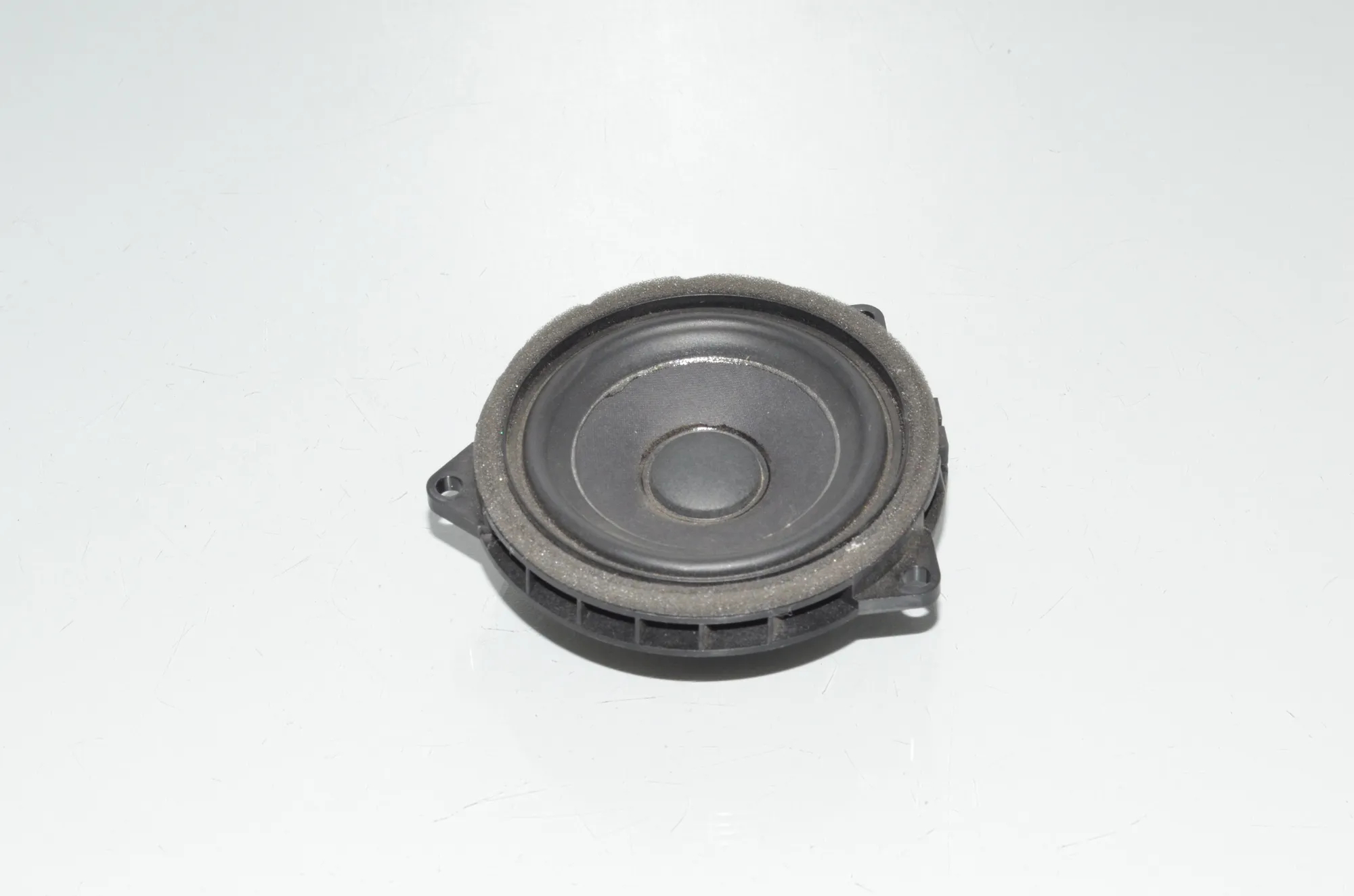 Front Left Door Speaker – OEM 9442521 · BMW iX (I20) BMW iX (I20) xDrive50 2021 – 2