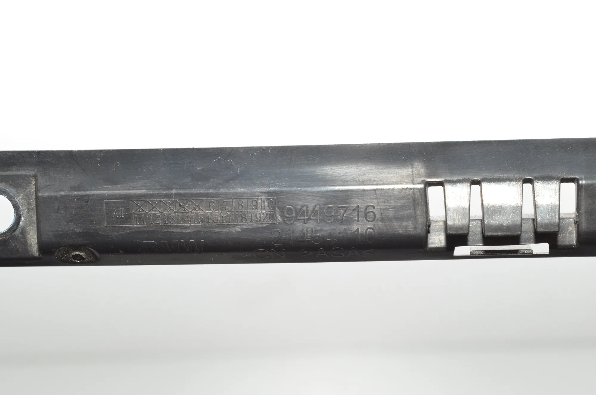 Bracket – OEM 9449716 · BMW iX (I20) BMW iX (I20) xDrive50 2021 – 5