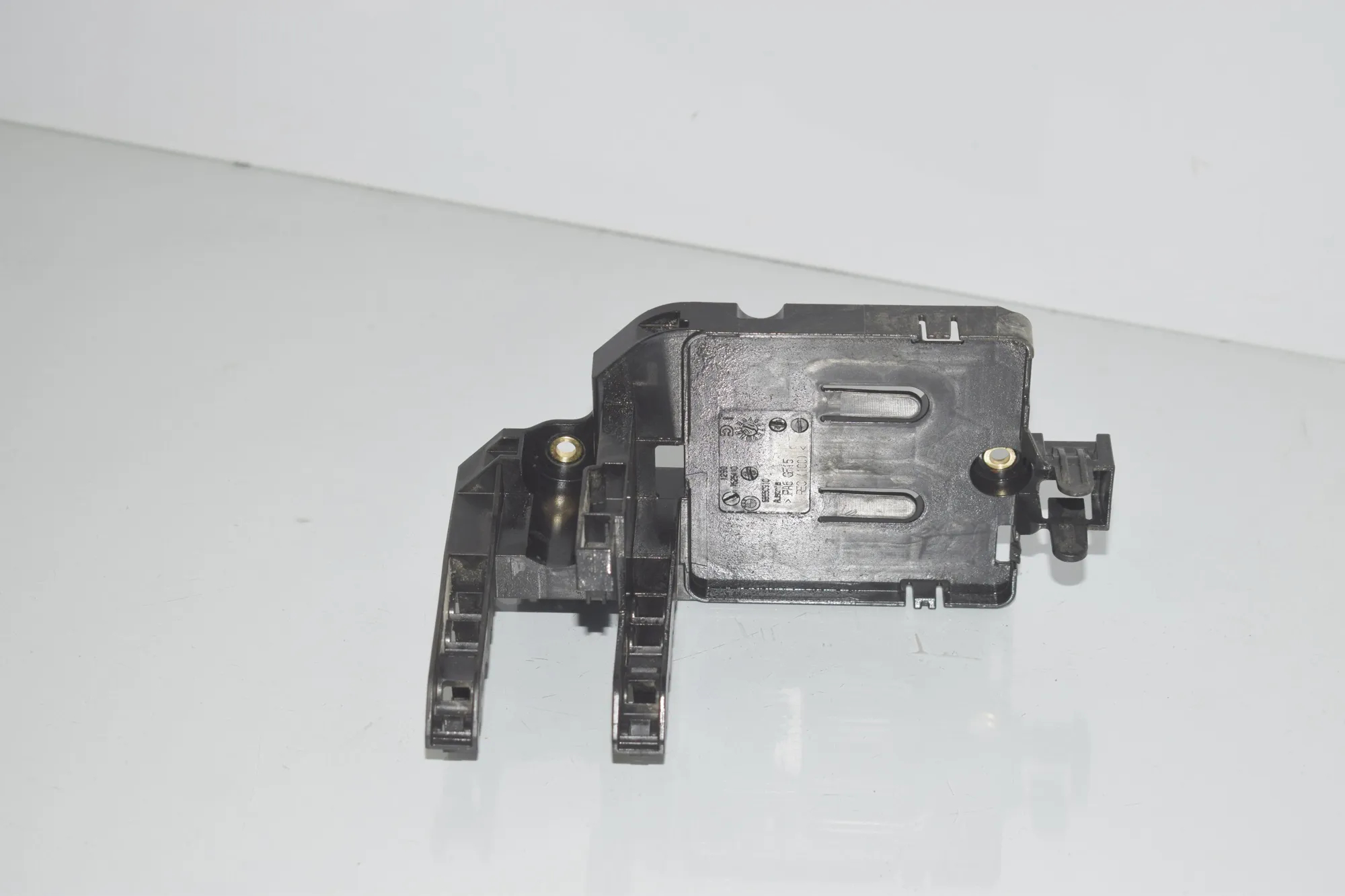 Other Body Parts – OEM 7625410 · BMW i3 (I01) Hybrid 2016 – 2