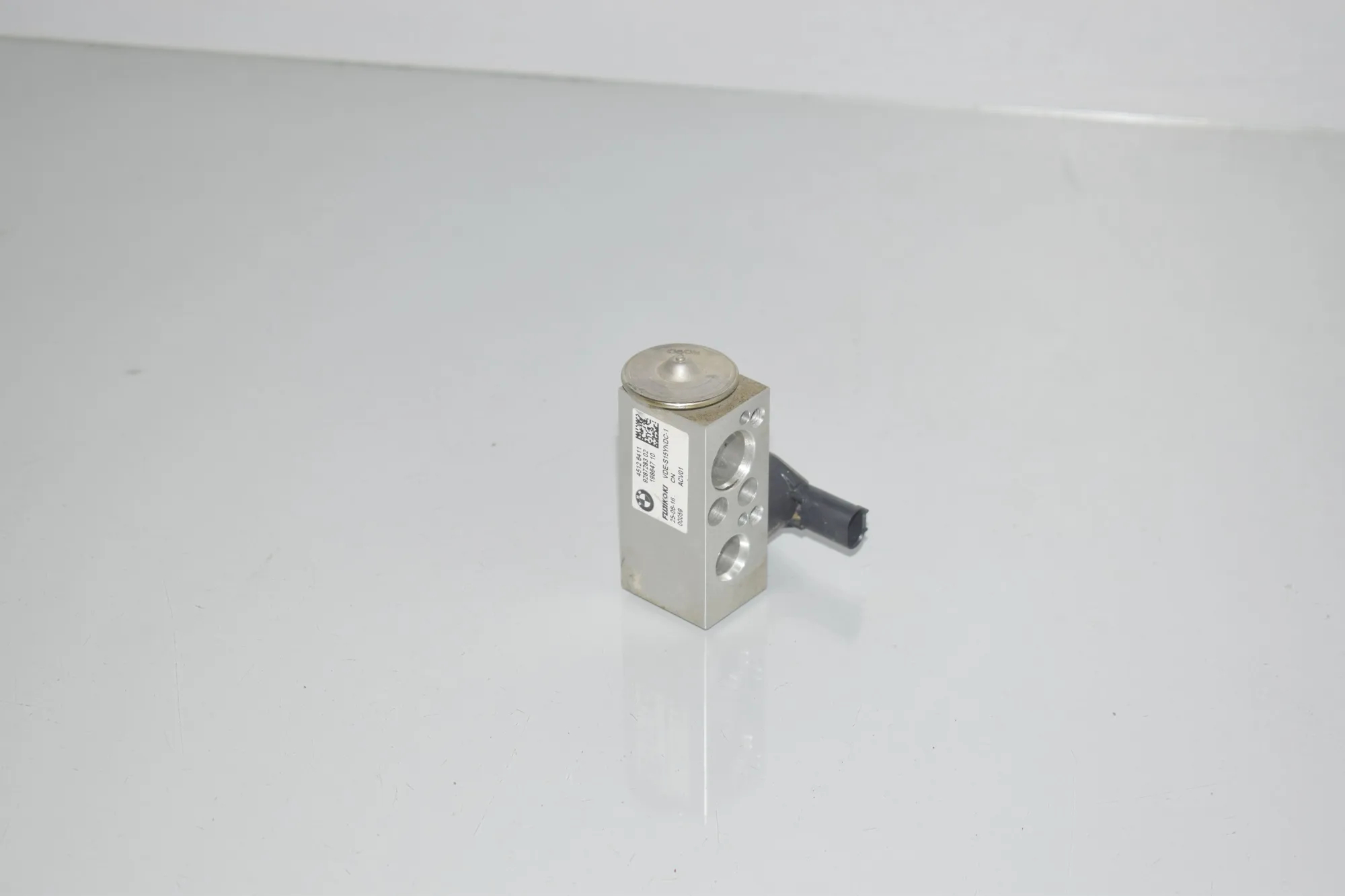 A/C Conditioner Expansion Valve – OEM 9287283 · BMW i3 (I01) Hybrid 2016
