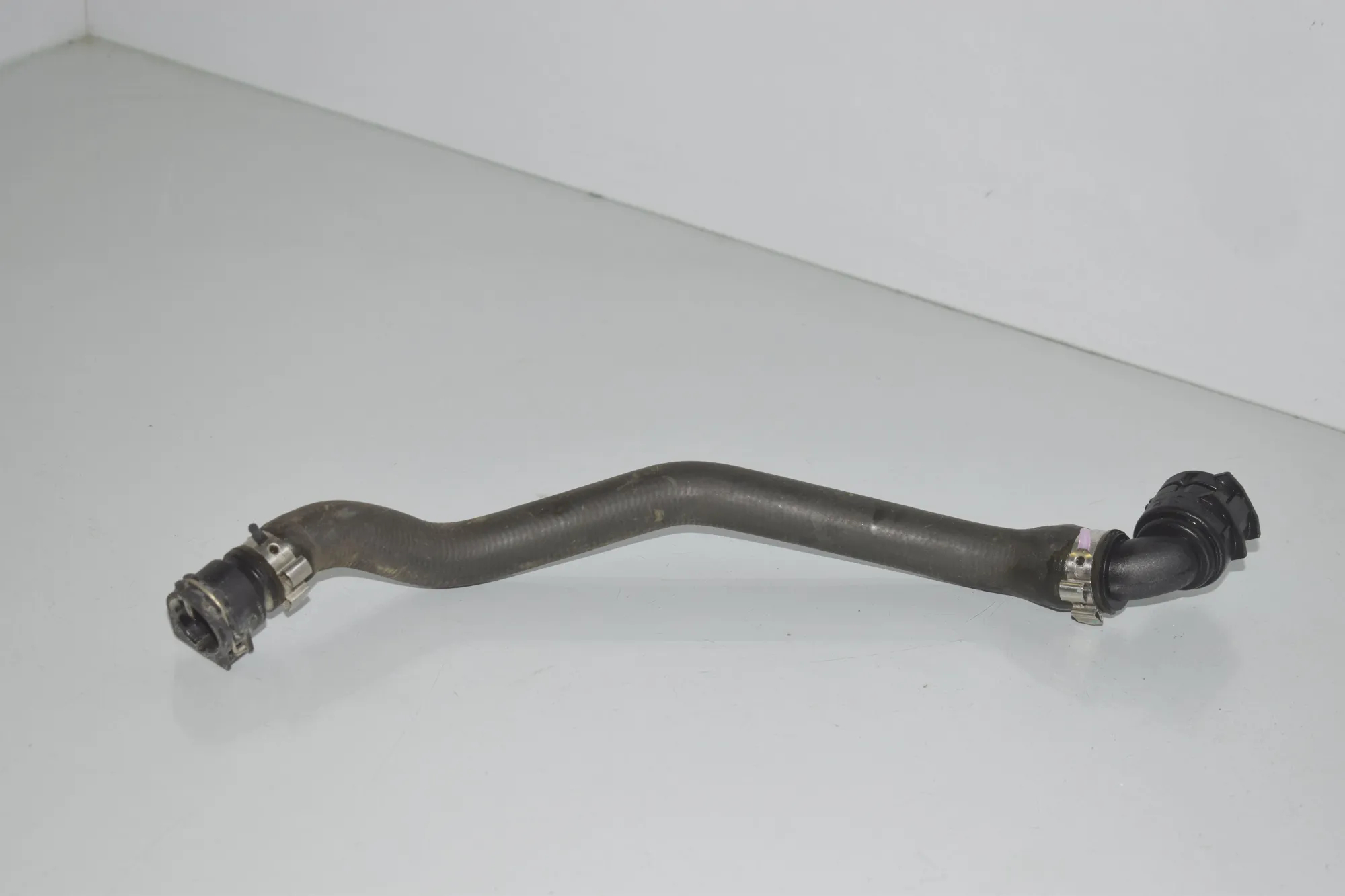Coolant Hose Pipe – OEM 9292730 · BMW i3 (I01) Hybrid 2016 – 3