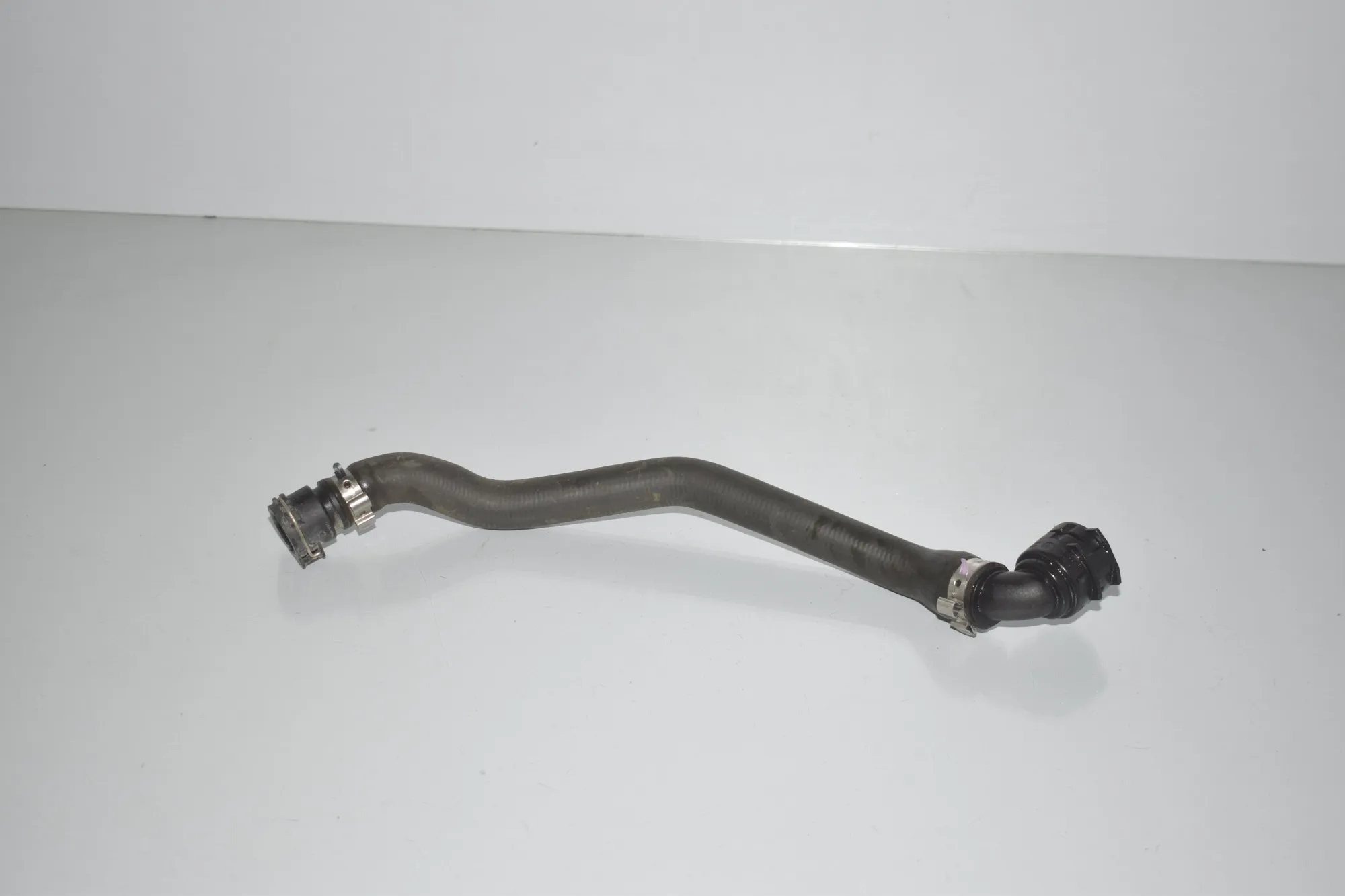 Coolant Hose Pipe – OEM 9292730 · BMW i3 (I01) Hybrid 2016 – 2