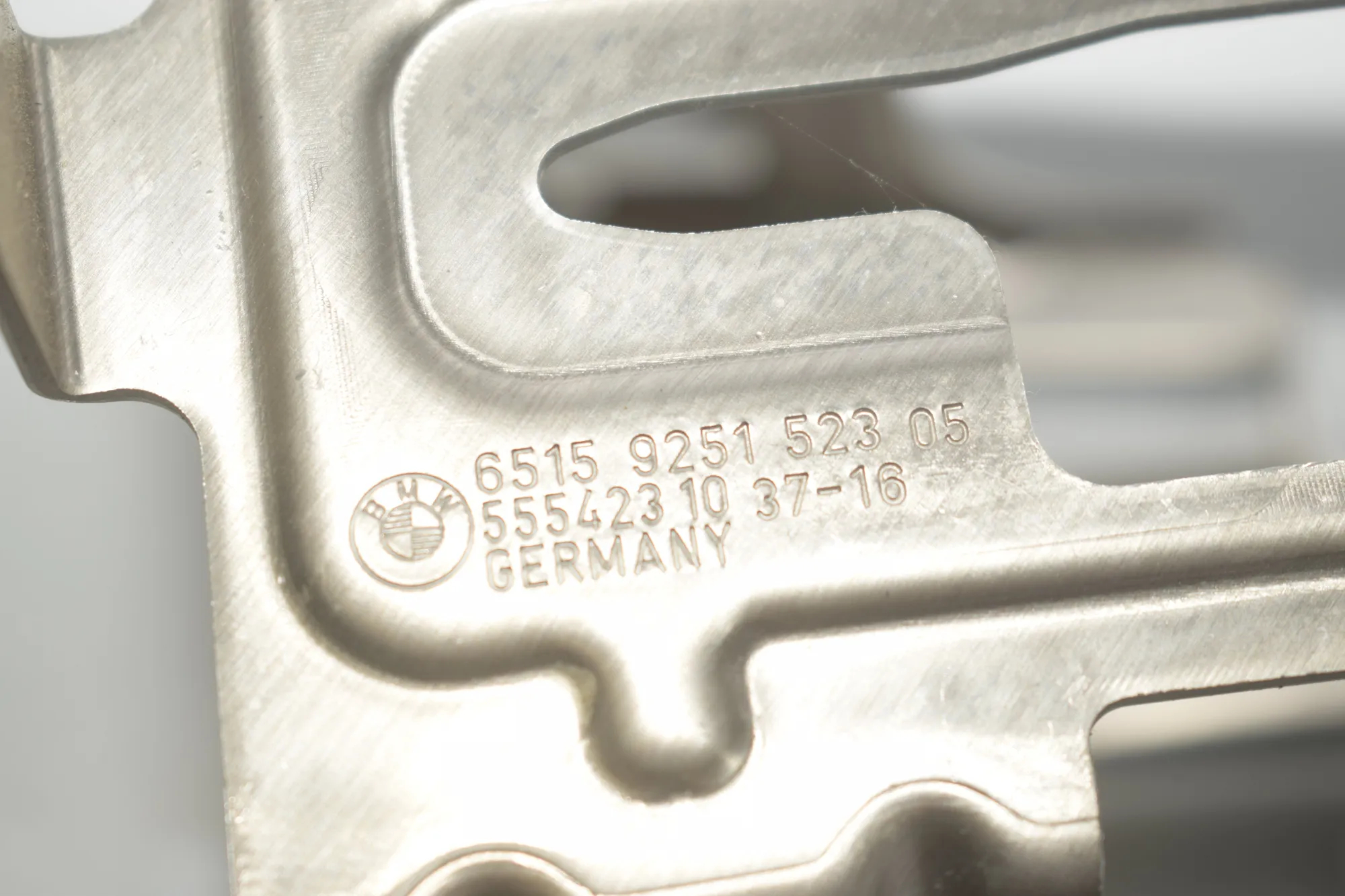 Bracket – OEM 9251523 · BMW i3 (I01) Hybrid 2016 – 5