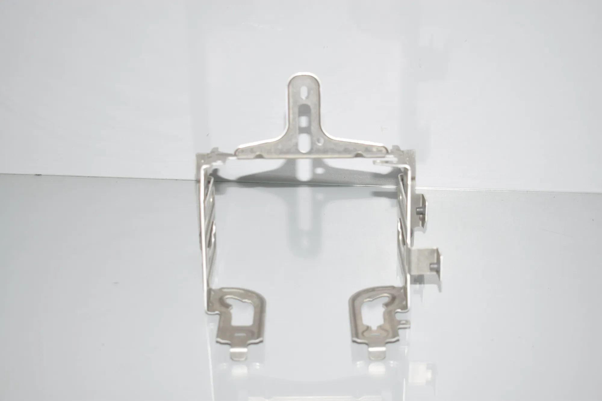 Bracket – OEM 9251523 · BMW i3 (I01) Hybrid 2016 – 2