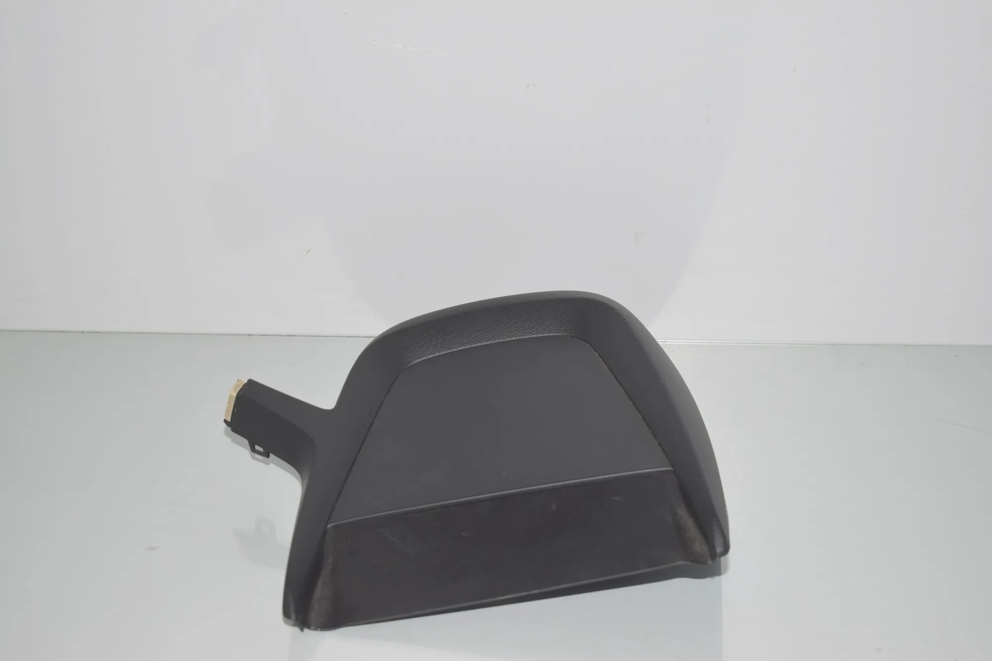 Steering Mechanism Trim – OEM 9285064 · BMW i3 (I01) Hybrid 2016