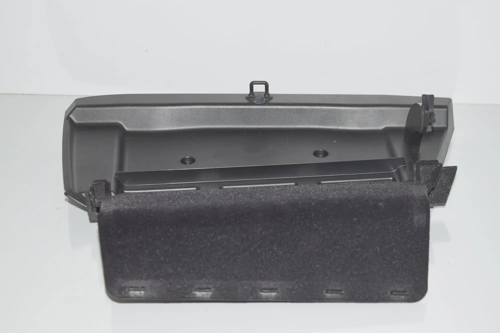Other Trim Parts – OEM 9283010 · BMW i3 (I01) Hybrid 2016 – 3