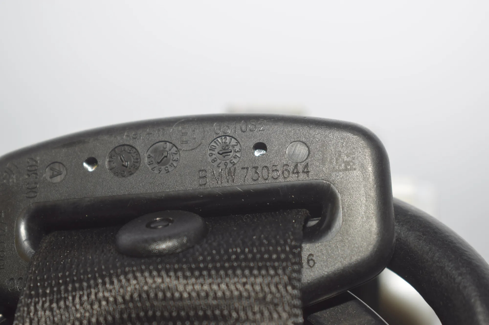Rear Right Seatbelt – OEM 7305644 · BMW i3 (I01) Hybrid 2016 – 5