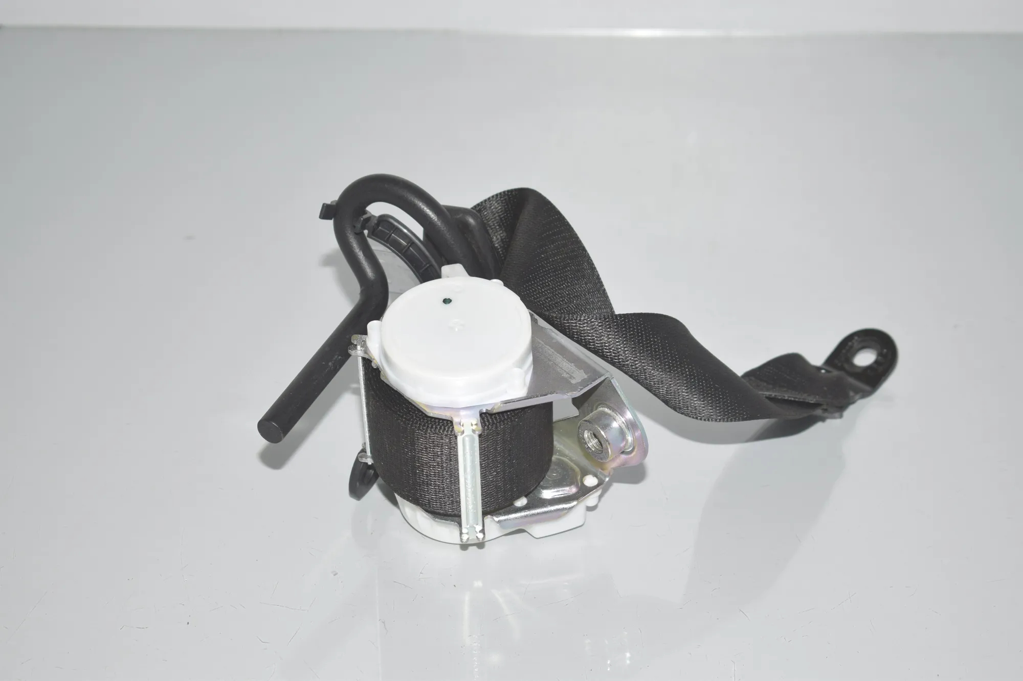 Rear Right Seatbelt – OEM 7305644 · BMW i3 (I01) Hybrid 2016 – 4