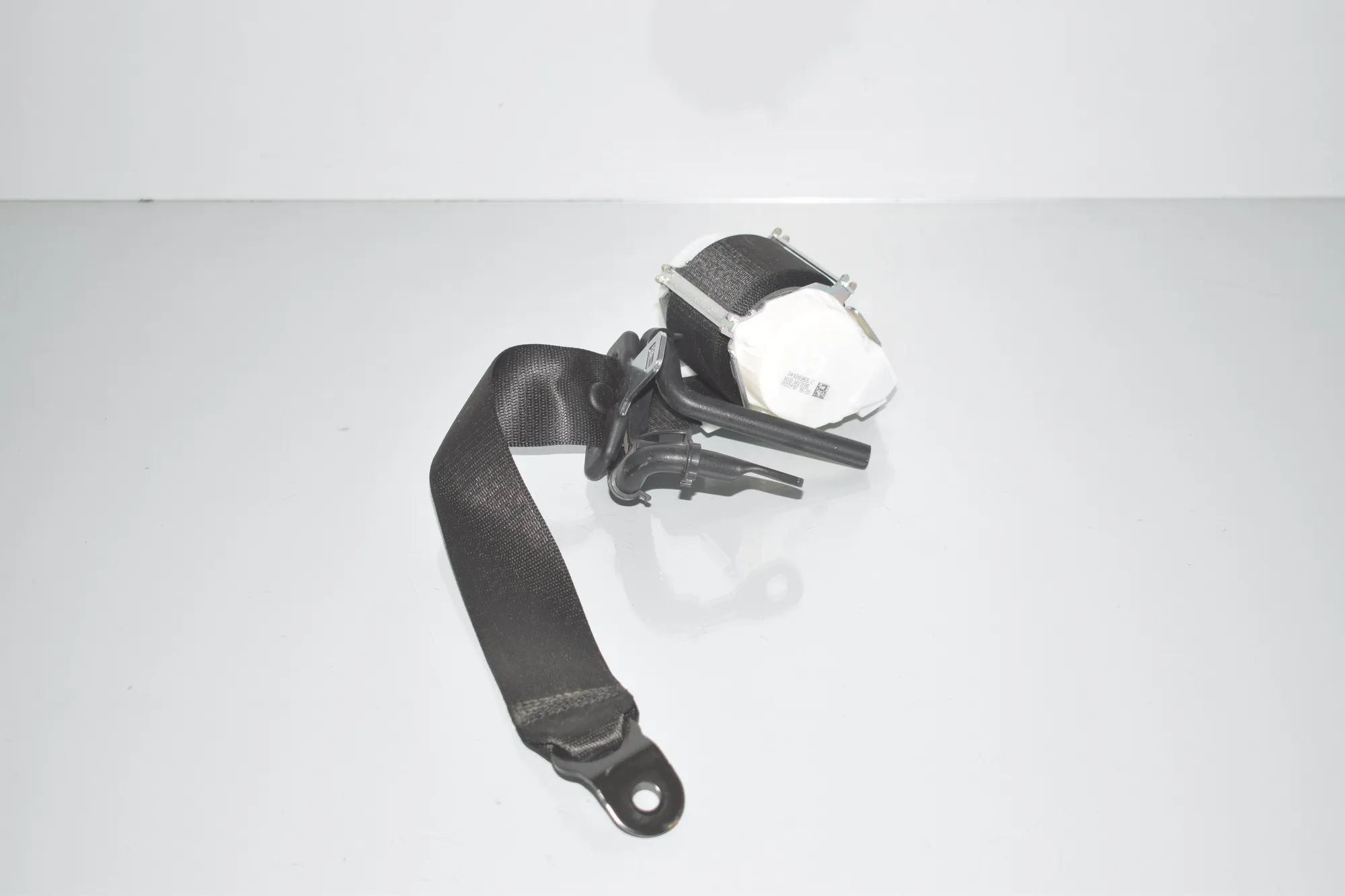 Rear Right Seatbelt – OEM 7305644 · BMW i3 (I01) Hybrid 2016