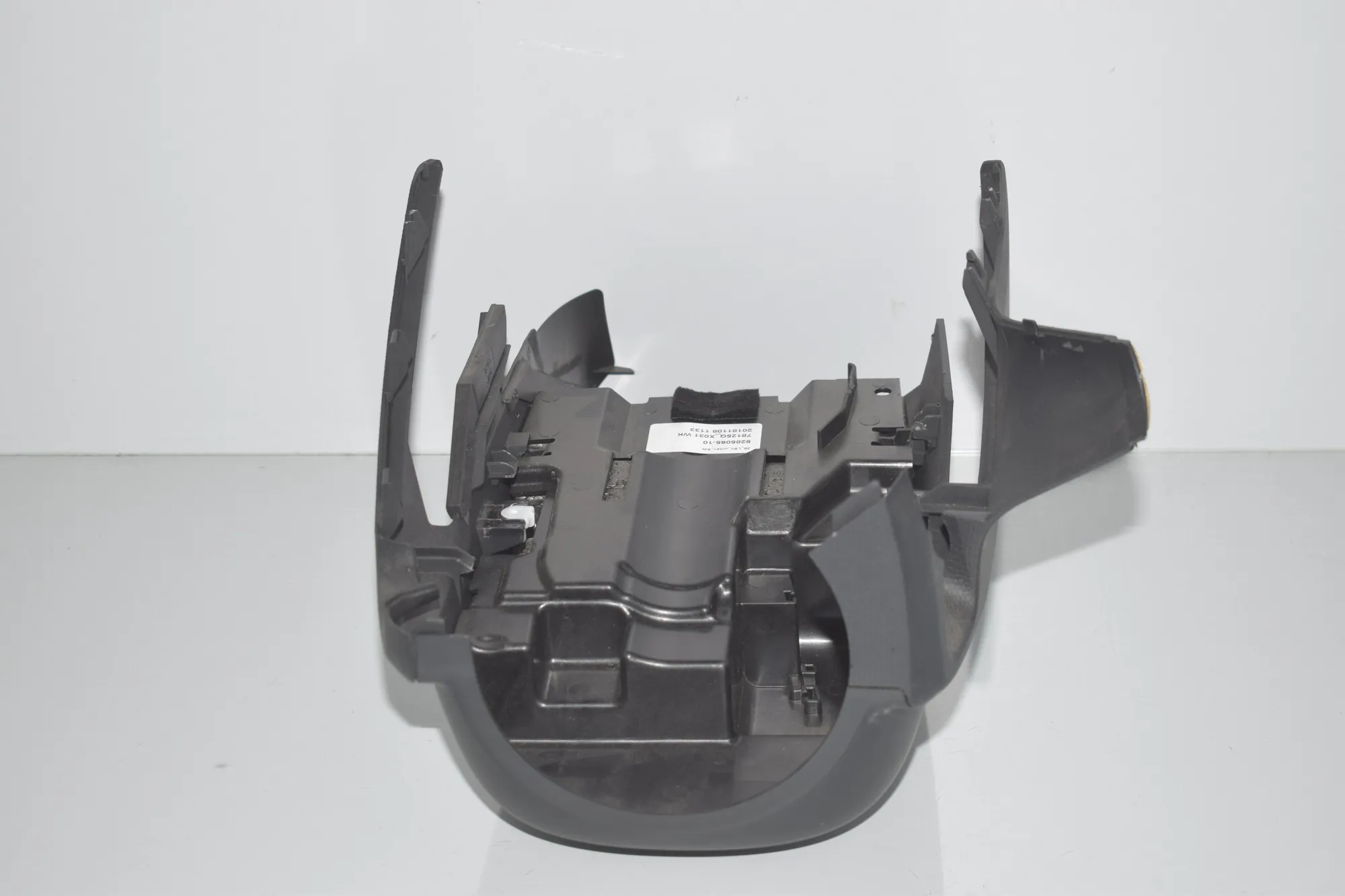 Steering Mechanism Trim – OEM 9285065 · BMW i3 (I01) Hybrid 2016 – 3