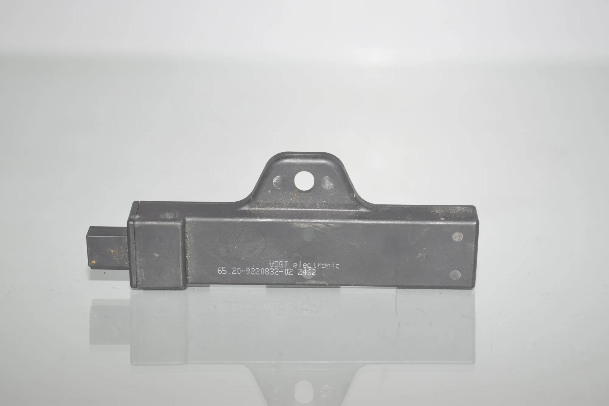 Antenna – OEM 9220832 · BMW i3 (I01) Hybrid 2016 – 4