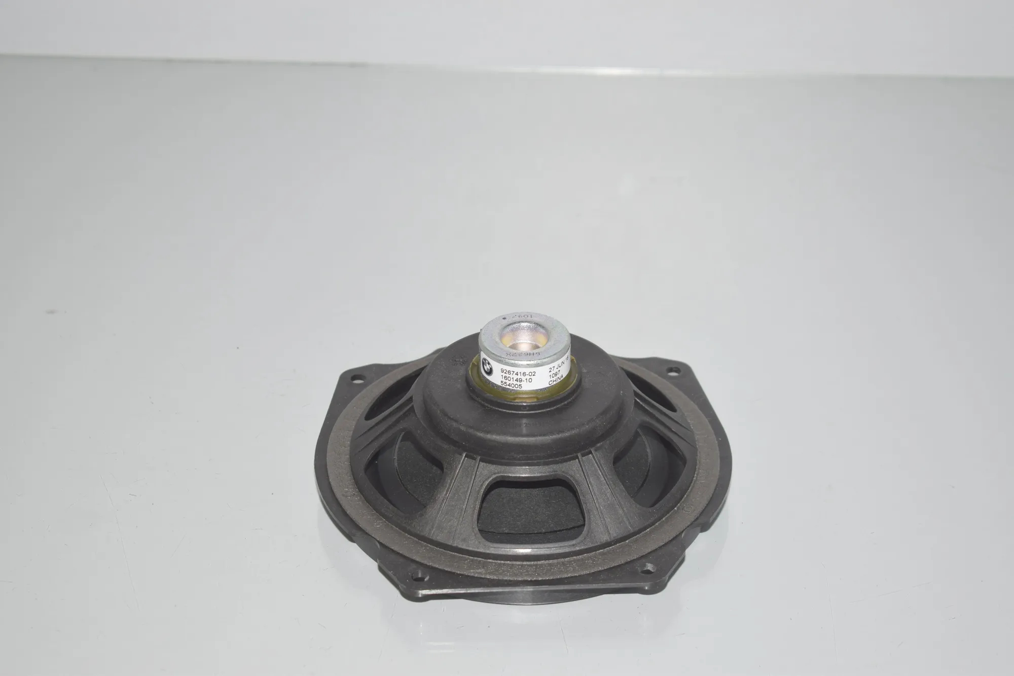 Left Side Floor Subwoofer – OEM 9267416 · BMW i3 (I01) Hybrid 2016 – 3