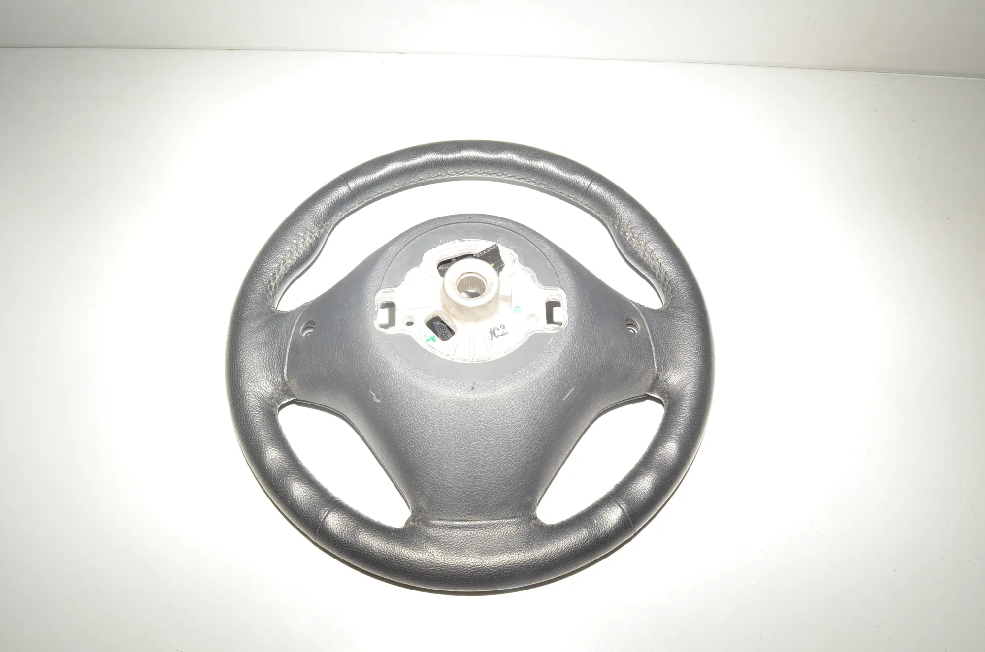 Steering Wheel – OEM 6878250 · BMW 3 (F30, F80) 320 i Efficient Dynamics 2014 – 5