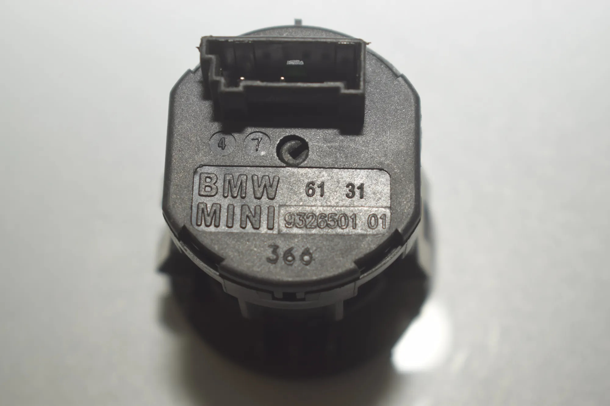 SRS Switch – OEM 9326501 · BMW i3 (I01) Hybrid 2016 – 6