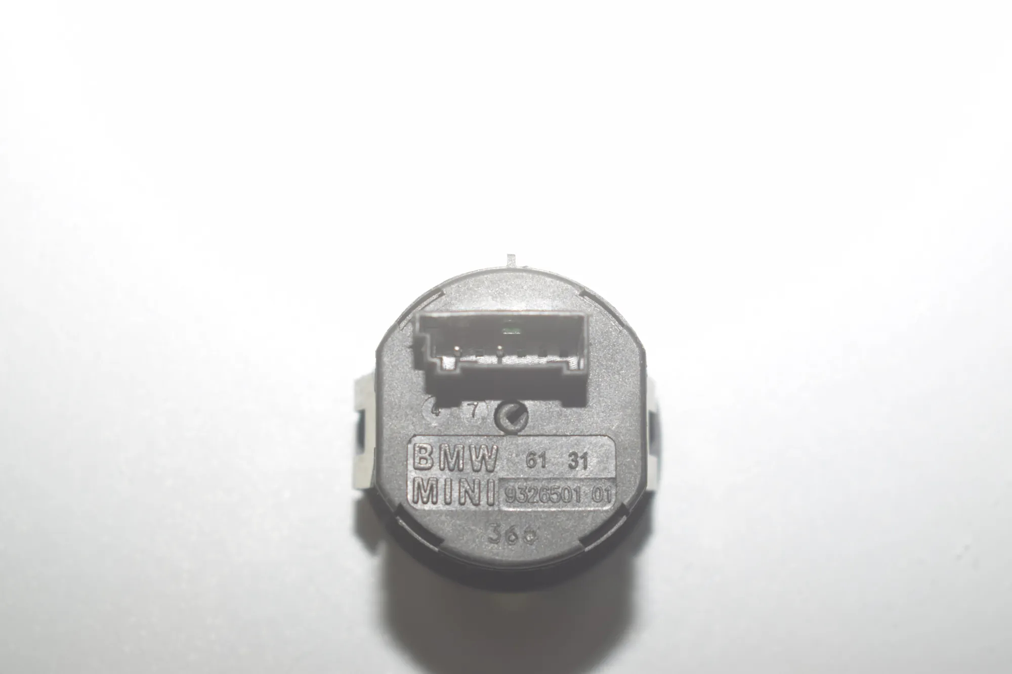 SRS Switch – OEM 9326501 · BMW i3 (I01) Hybrid 2016 – 5