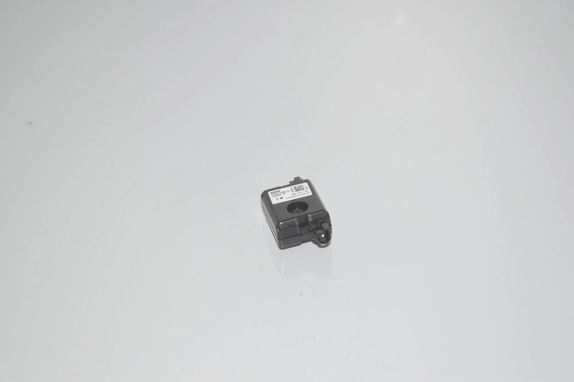 Antenna – OEM 9231466 · BMW i3 (I01) Hybrid 2016