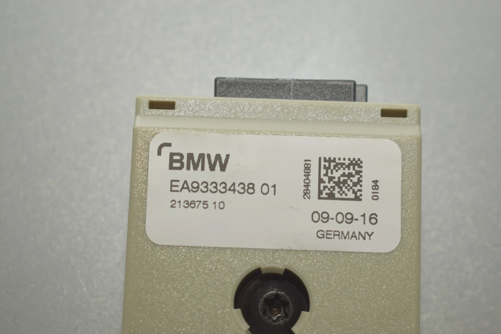 Antenna Amplifier – OEM 9333438 · BMW i3 (I01) Hybrid 2016 – 5