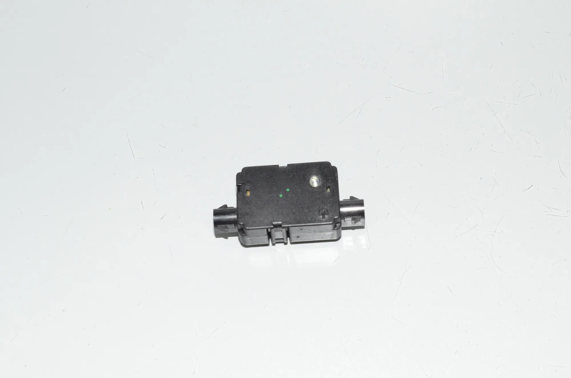Antenna Amplifier – OEM 9185474 · BMW 5 Touring (F11) M 550 d xDrive 2012 – 4
